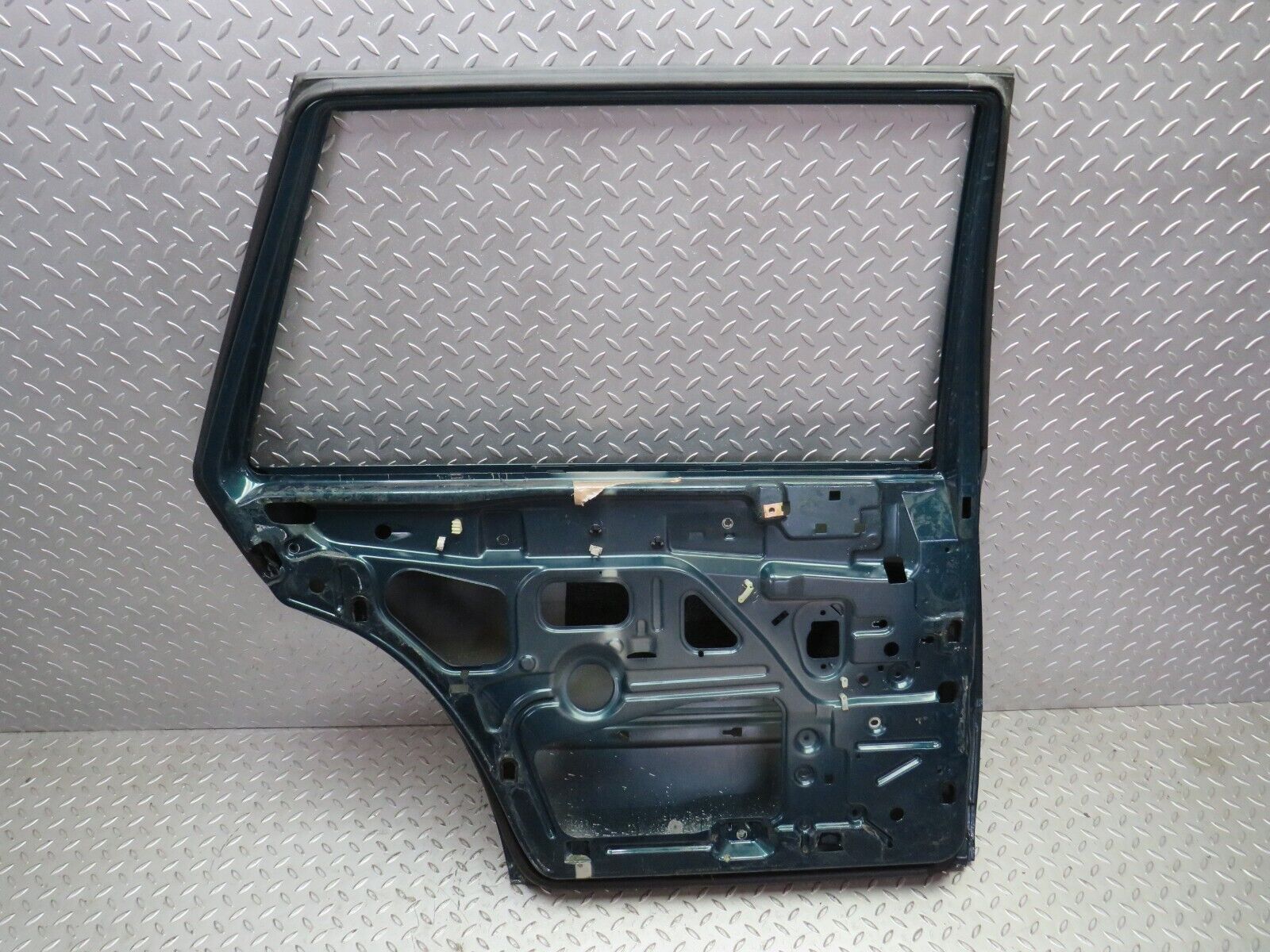 27752 Mercedes-Benz S124 300TE Wagon Rear Left Door