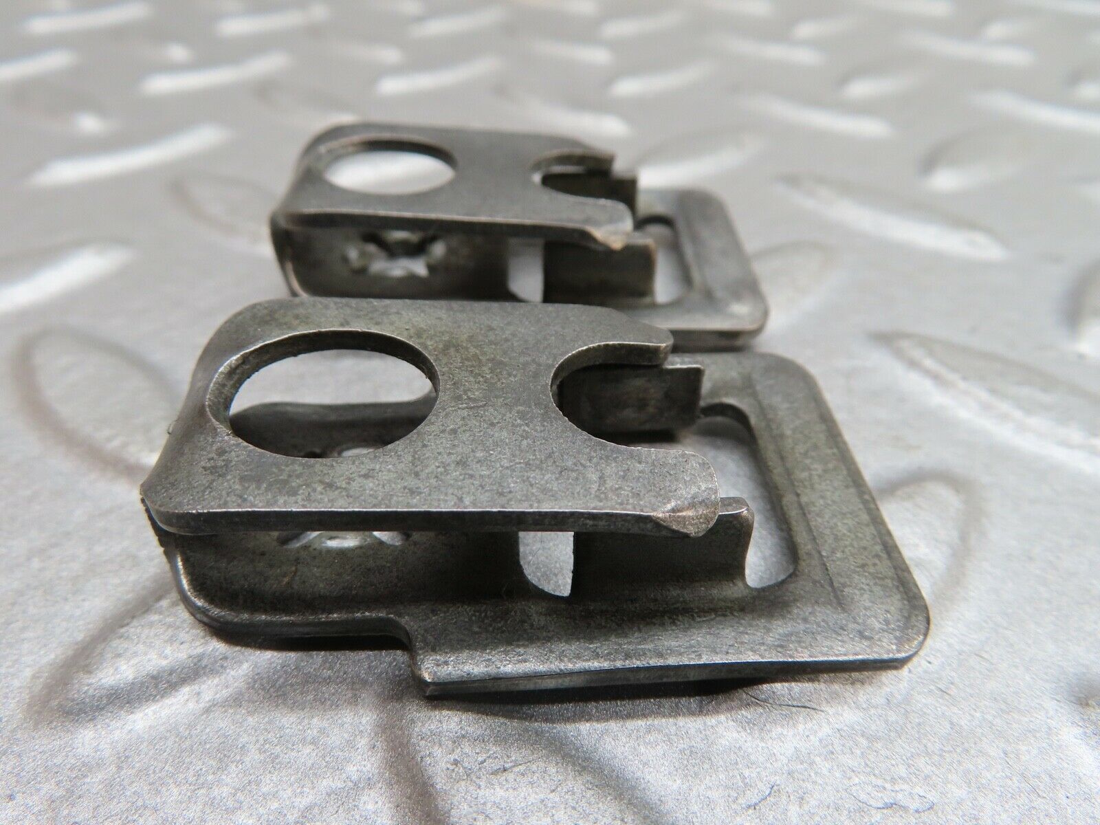 17505 Mercedes-Benz R129 300SL Coupe Fuel Injector Bracket Holder