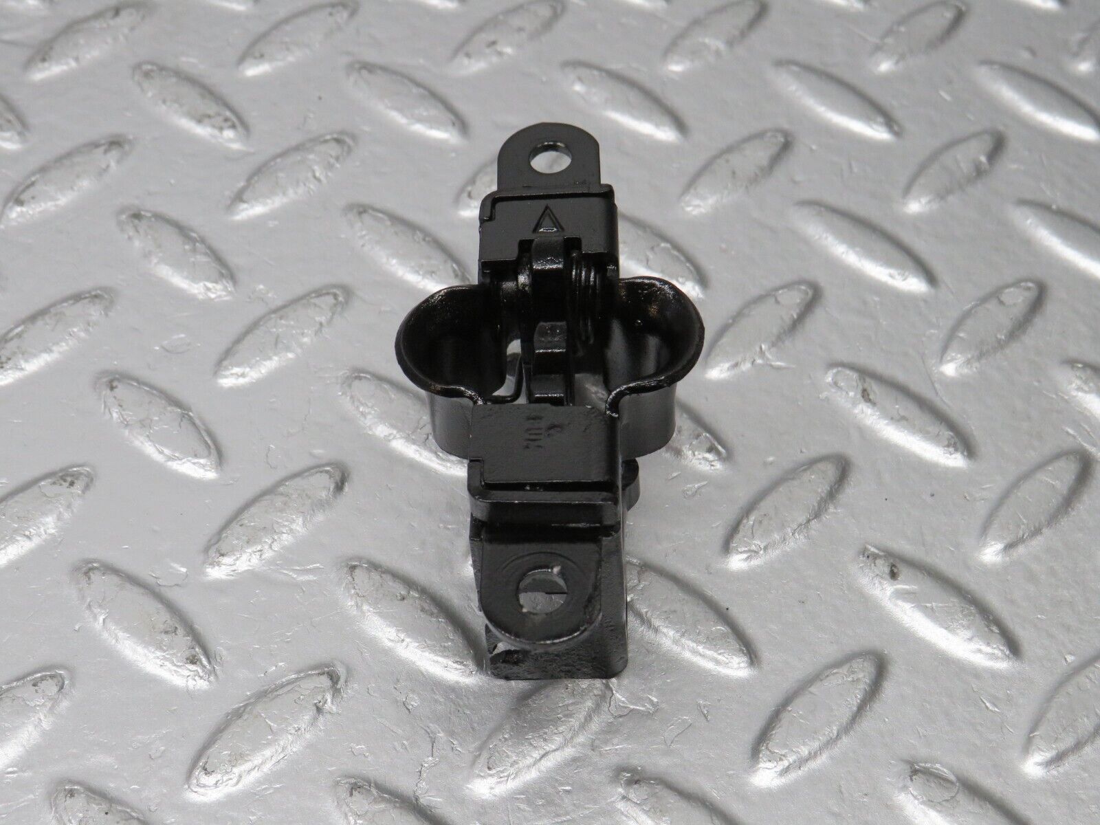 39596 Mercedes-Benz R129 320SL Coupe Bonnet Lock Latch