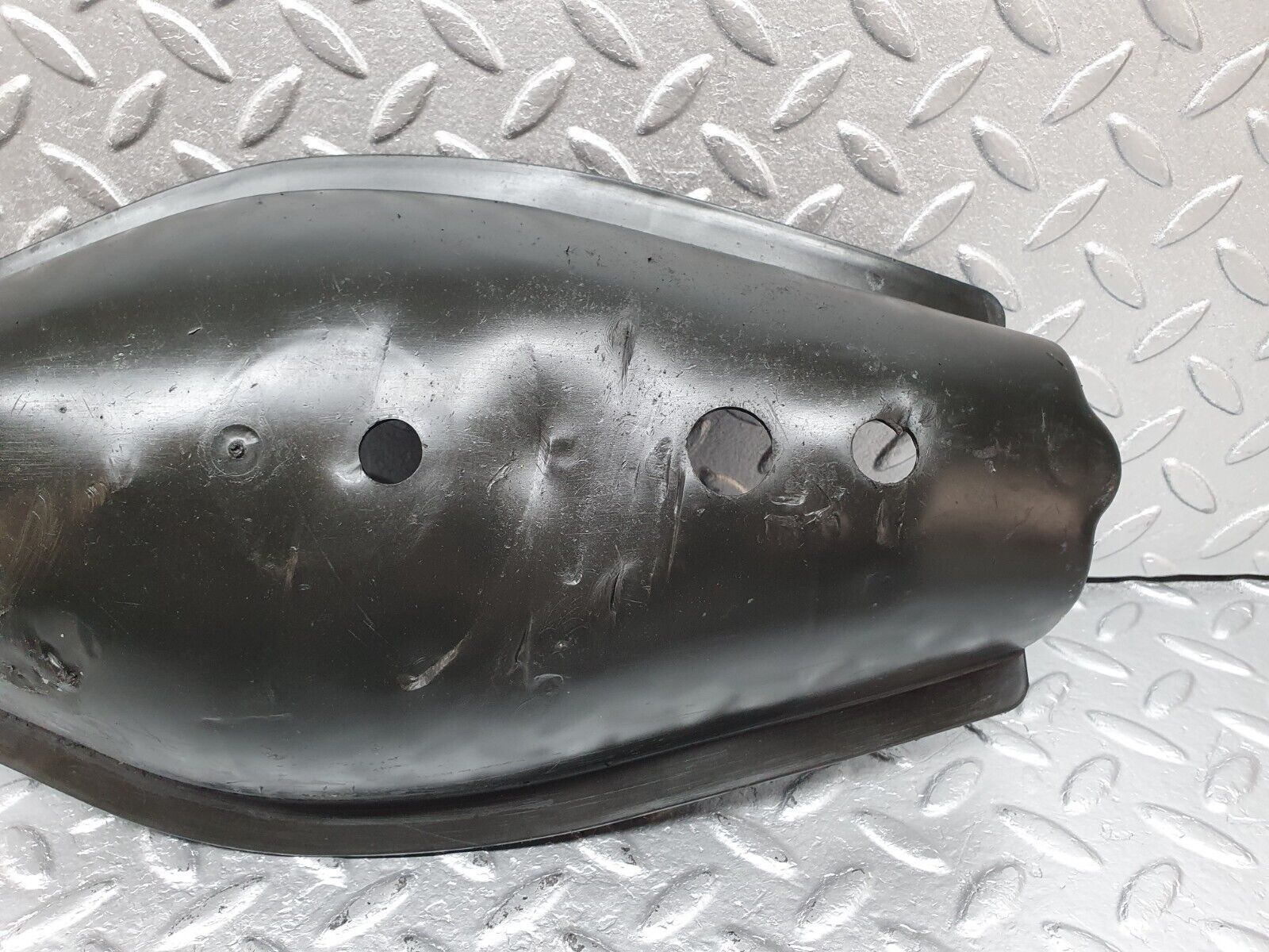 41584 Mercedes-Benz W124 200E Rear Control Arm Cover 1243520088