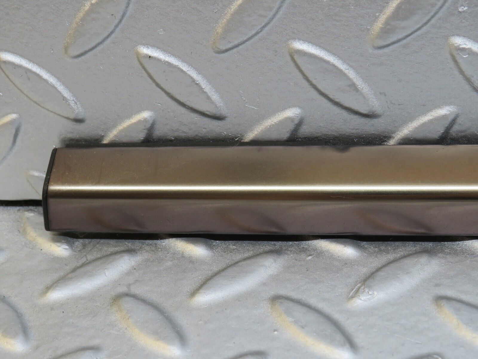 35080 Mercedes-Benz W210 320E Front Left Door Window Exterior Trim