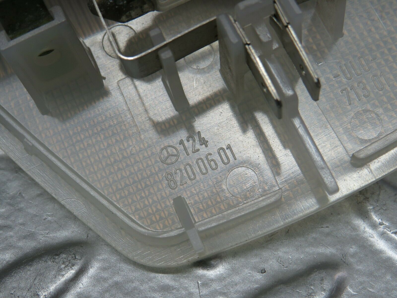 24262 Mercedes-Benz S124 220TE Wagon Rear Interior Dome Light 1248200601