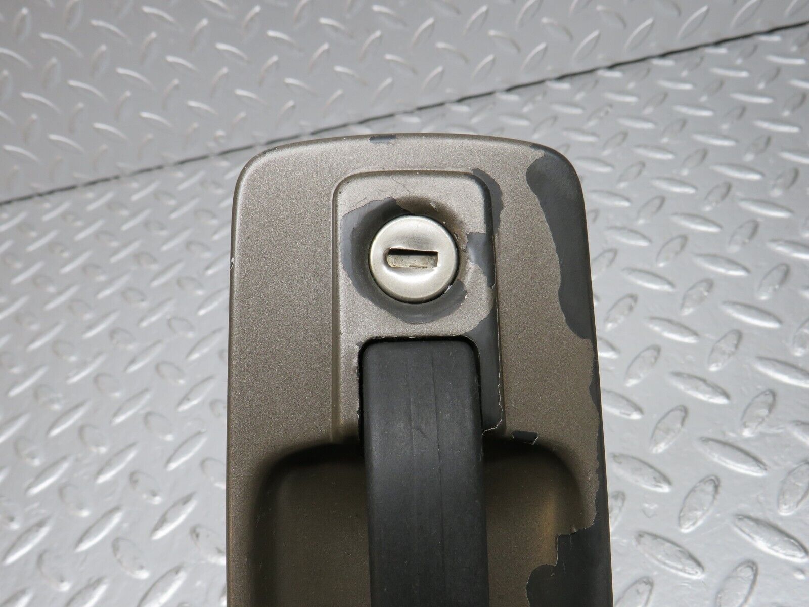 34398 Mercedes-Benz C126 380SEC Coupe Right Exterior Door Handle No Key