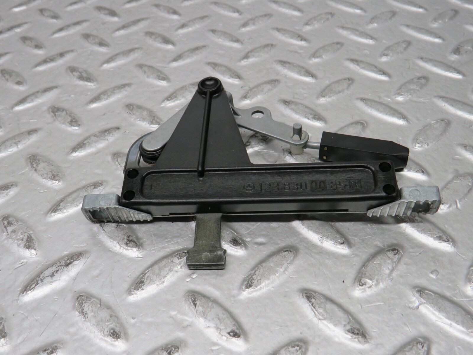 28657 Mercedes-Benz W123 230E Heater Control Switch 1238300085