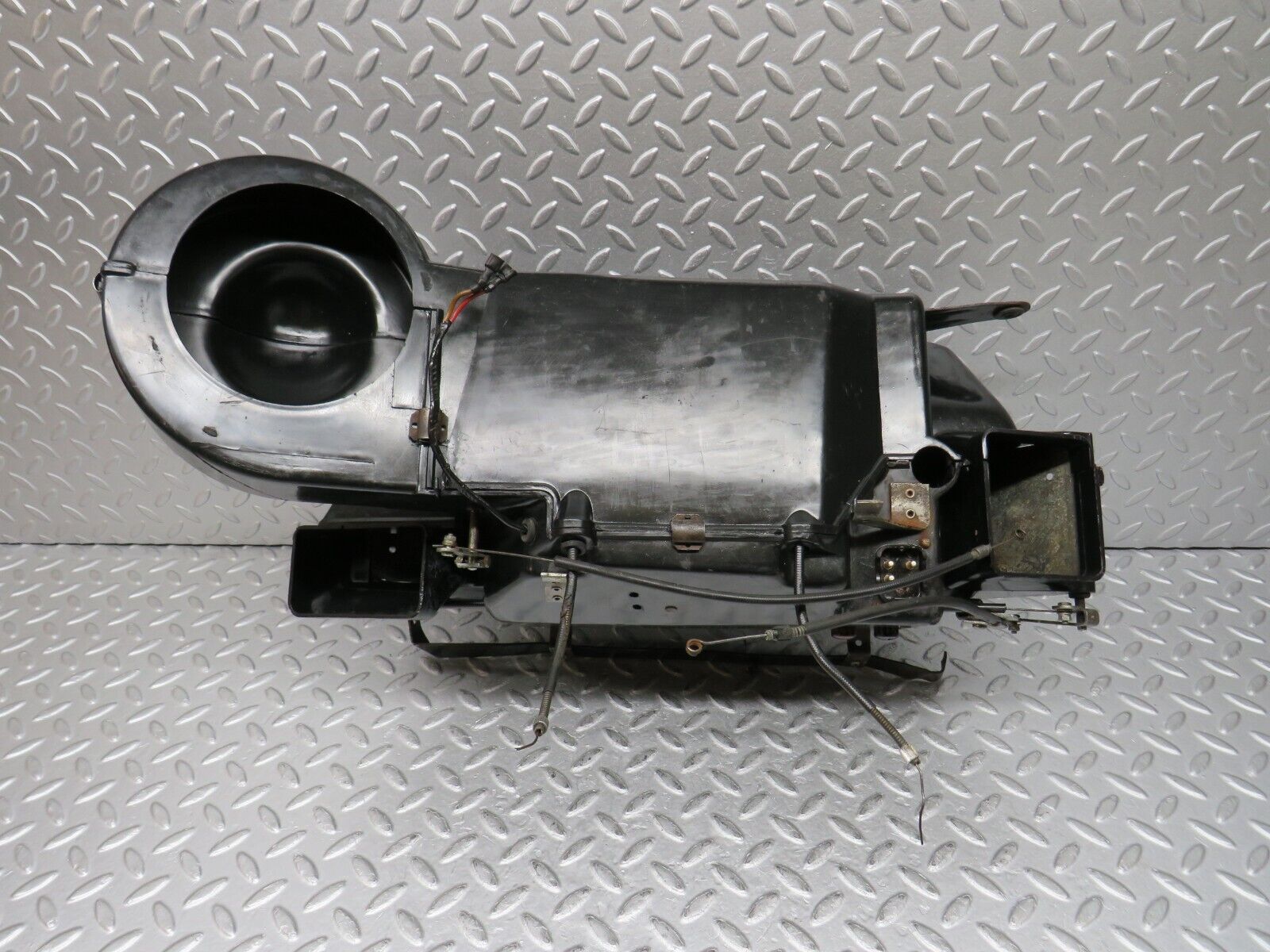 35916 Mercedes-Benz W108 Heater Box Blower Housing