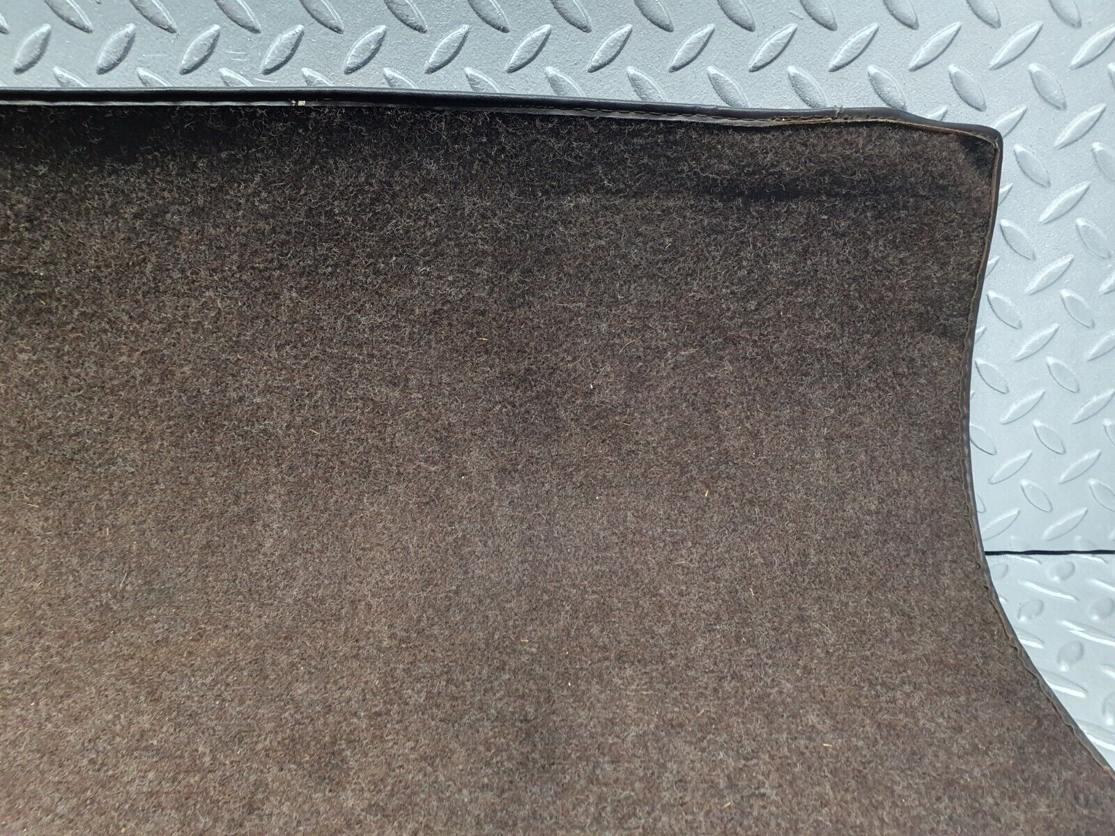 41047 Mercedes-Benz W126 300SE Trunk Boot Floor Carpet Brown