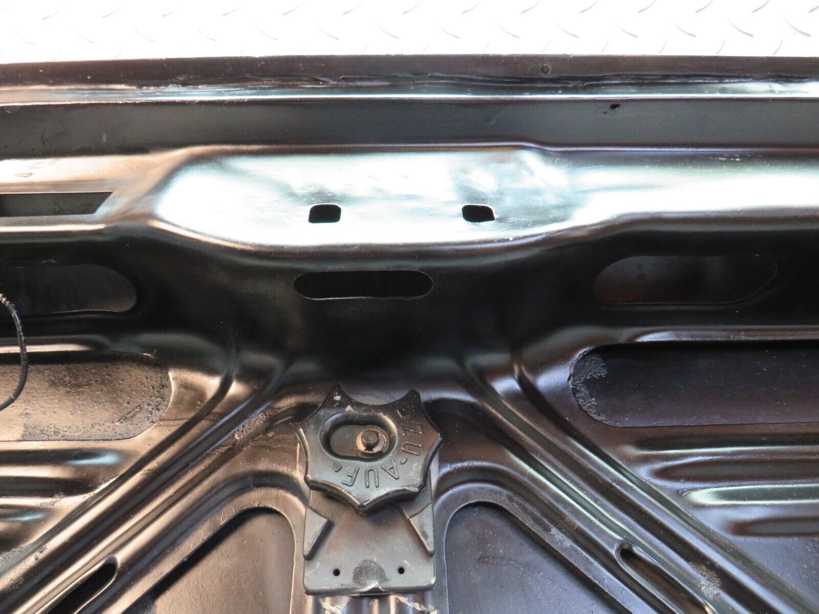 0117 Mercedes-Benz W116 350SE Boot Lid