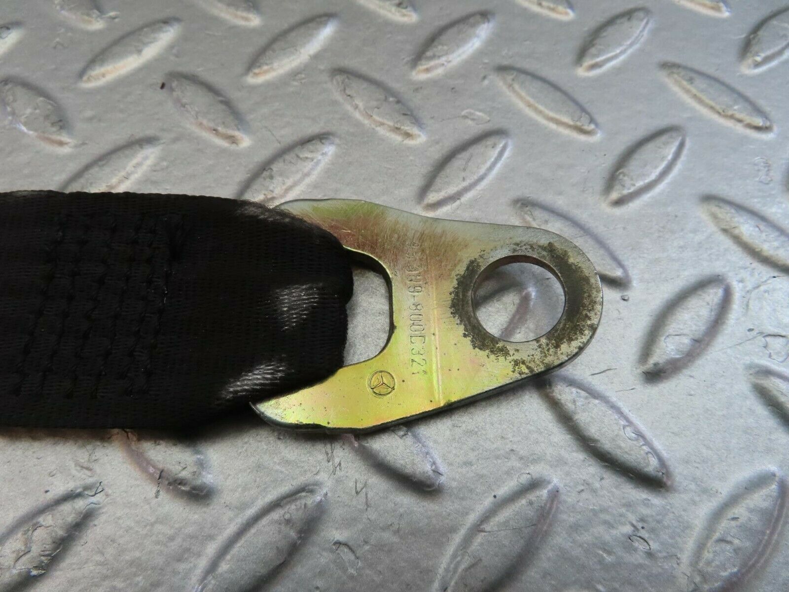 10874 Mercedes-Benz W123 230E Front Right Seat Belt With Buckle 1238604886