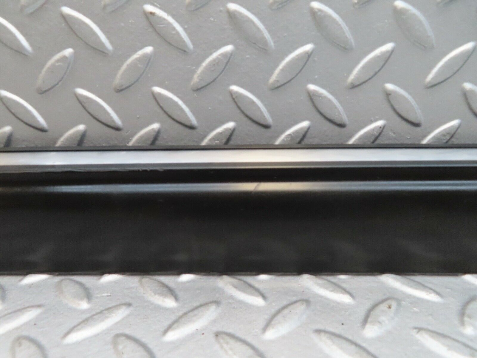 16860 Mercedes-Benz C123 280CE Coupe Right Door Lower Moulding Trim