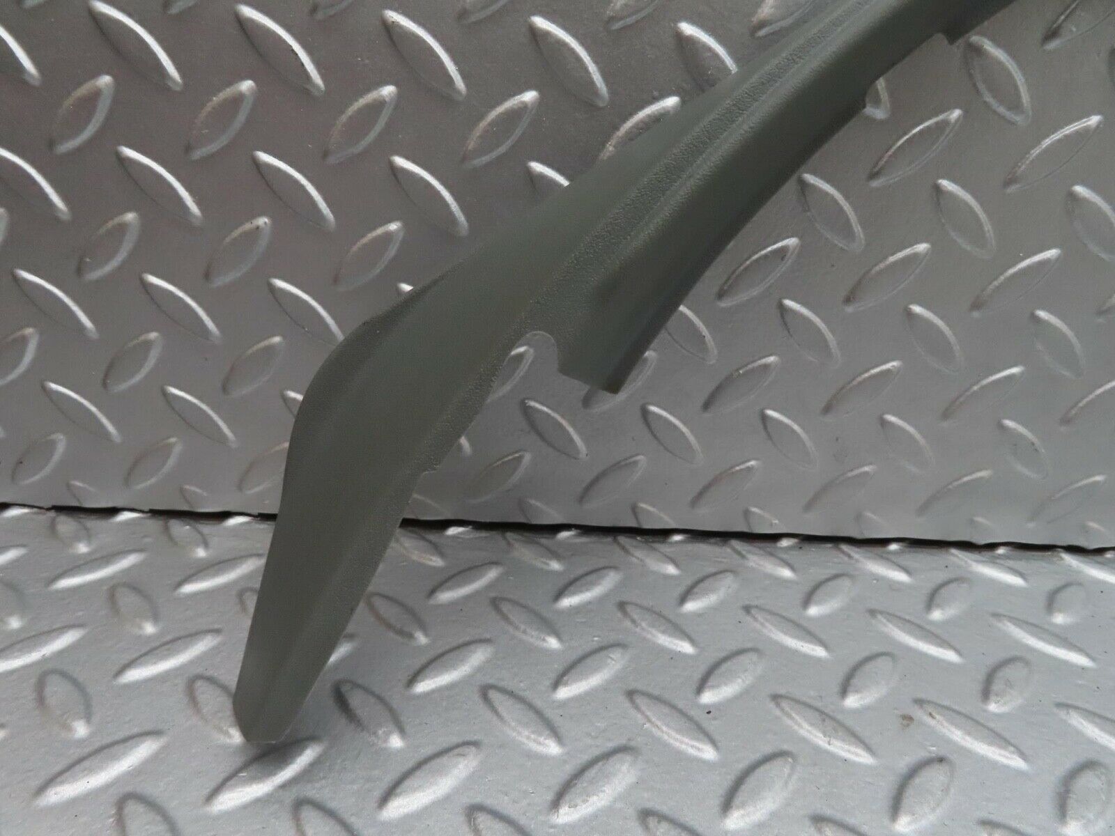 16374 Mercedes-Benz W124 260E Front Right Door Window Frame Trim Cover