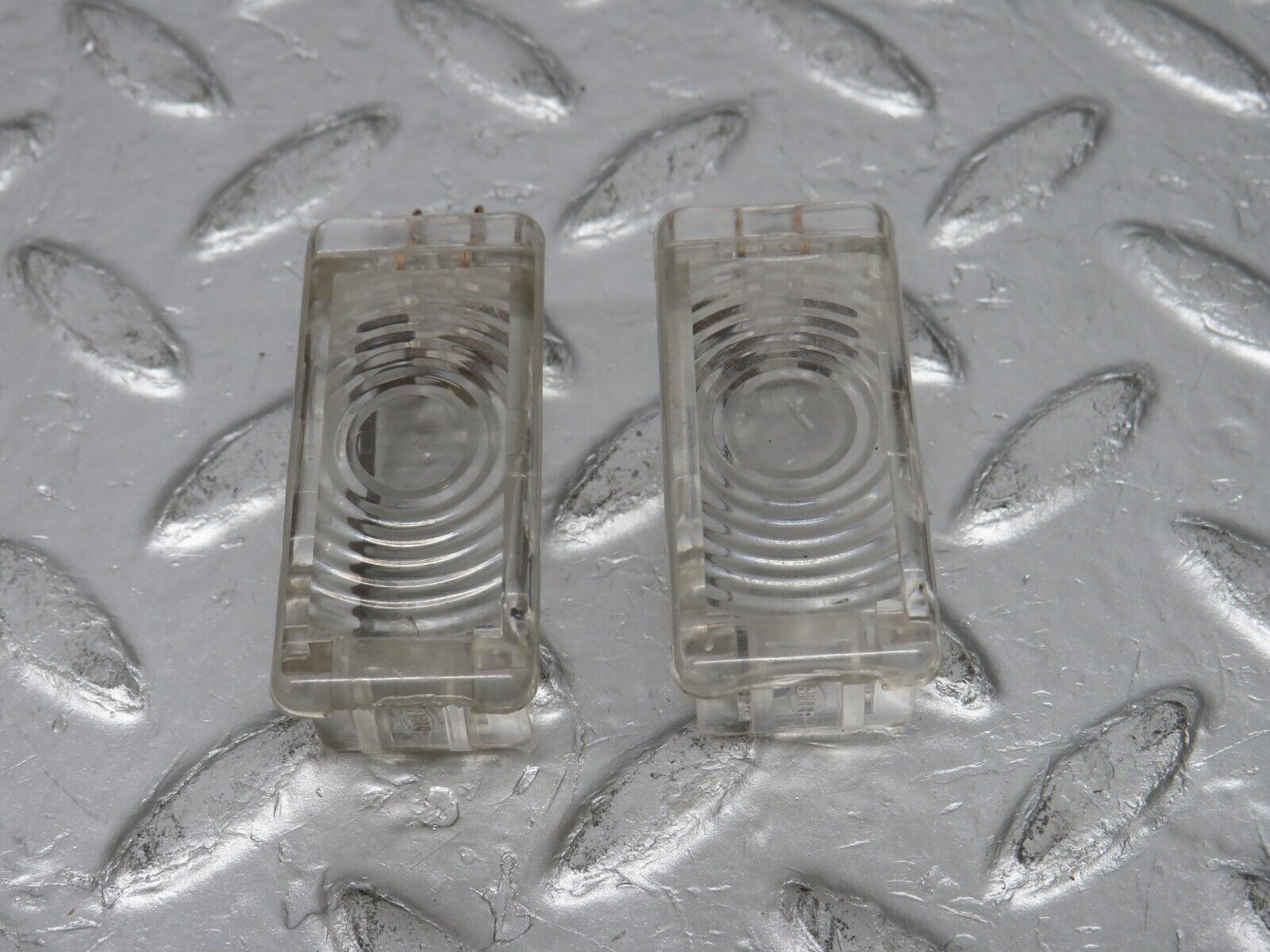 32466 Mercedes-Benz S124 300TE Wagon Under Dash Footwell Light 1248200401