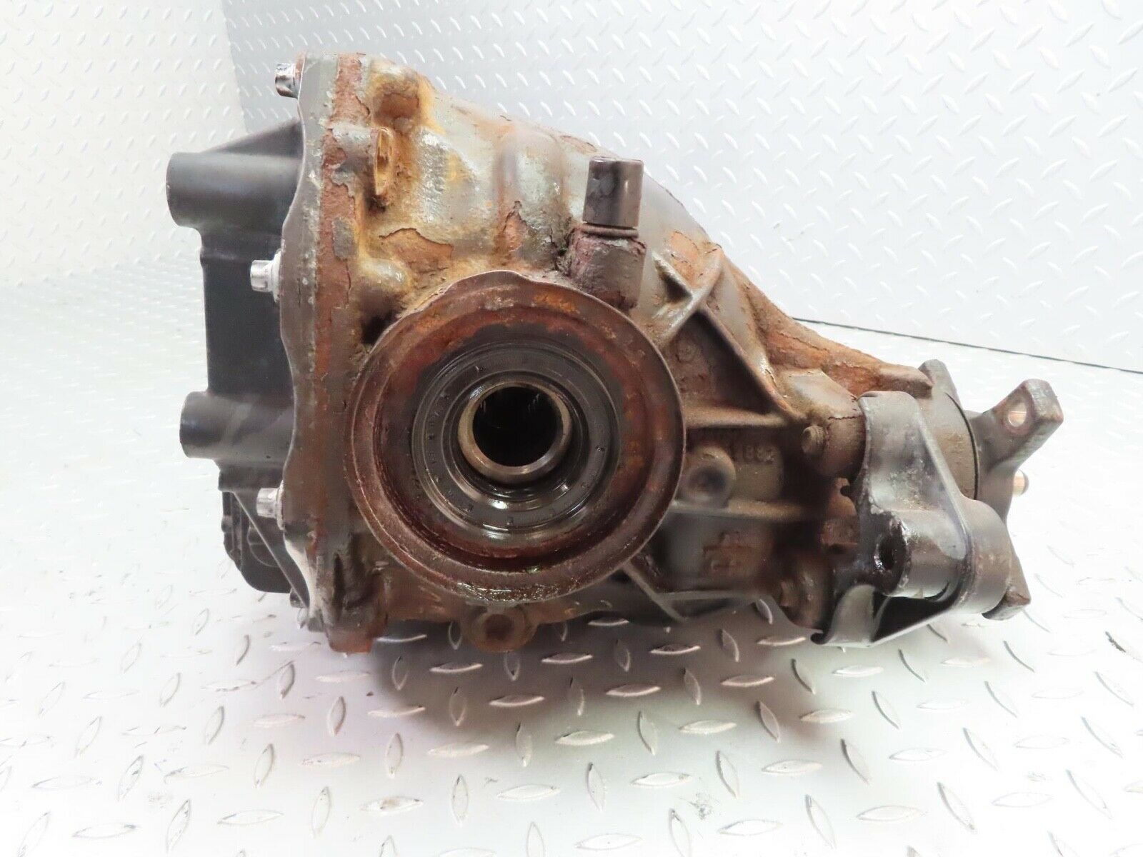 12689 Mercedes-Benz W221 S320 Rear Differential Ratio 2.65 2213510108