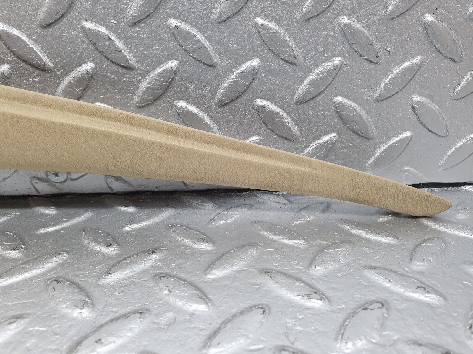 40934 Mercedes-Benz W126 300SE Rear Left Door Interior Trim Beige