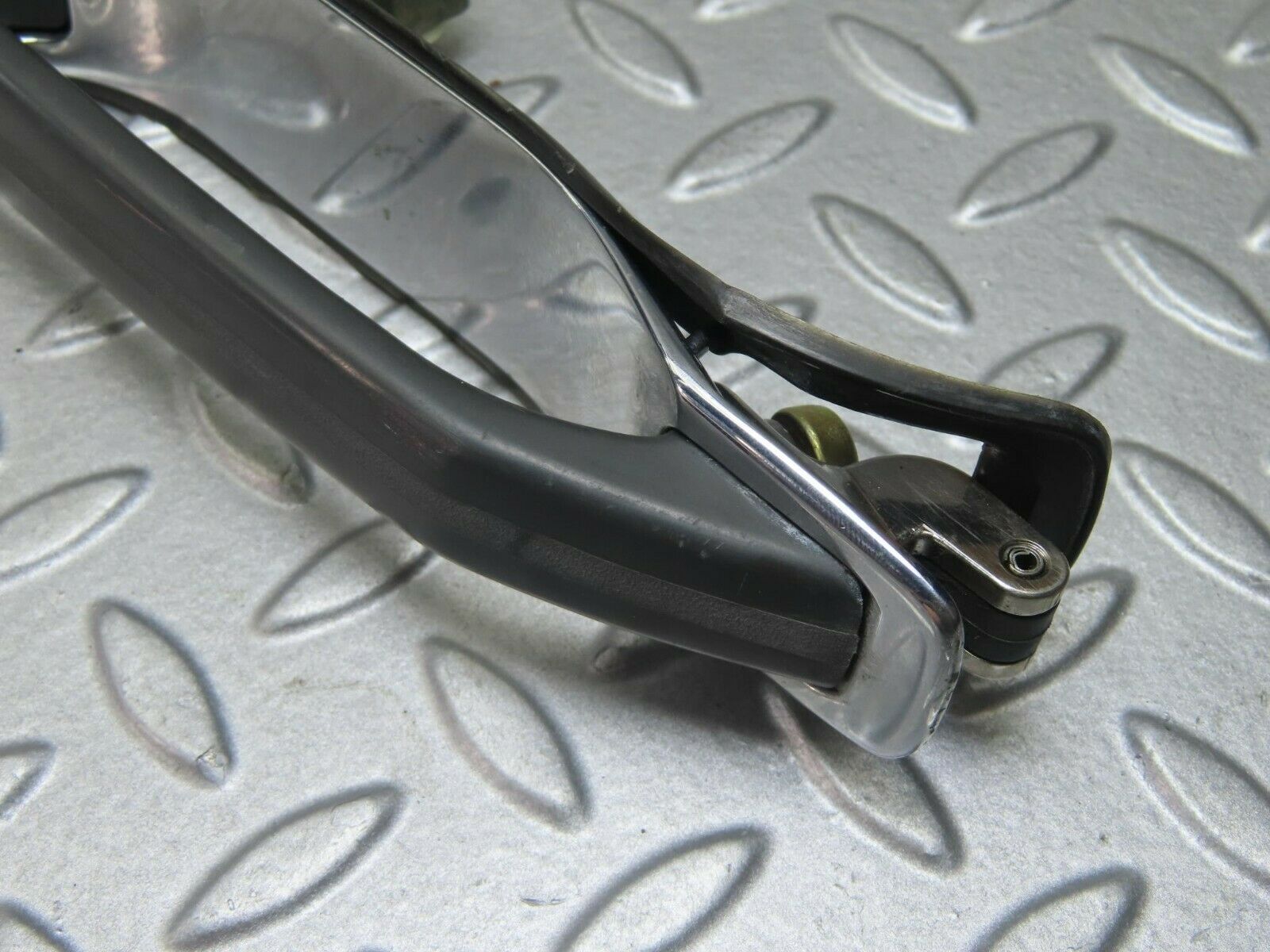 8761 Mercedes-Benz W126 Exterior Door Handle Rear 1267600059