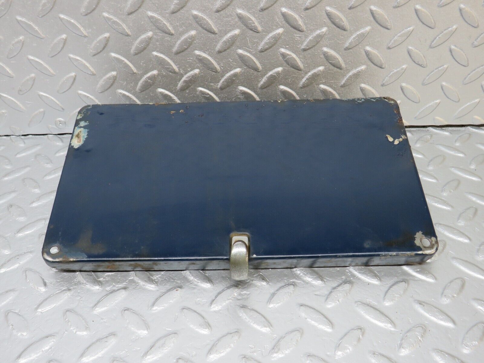 40350 Mercedes-Benz W110 230 Fuel Tank Flap Cap 0005848139