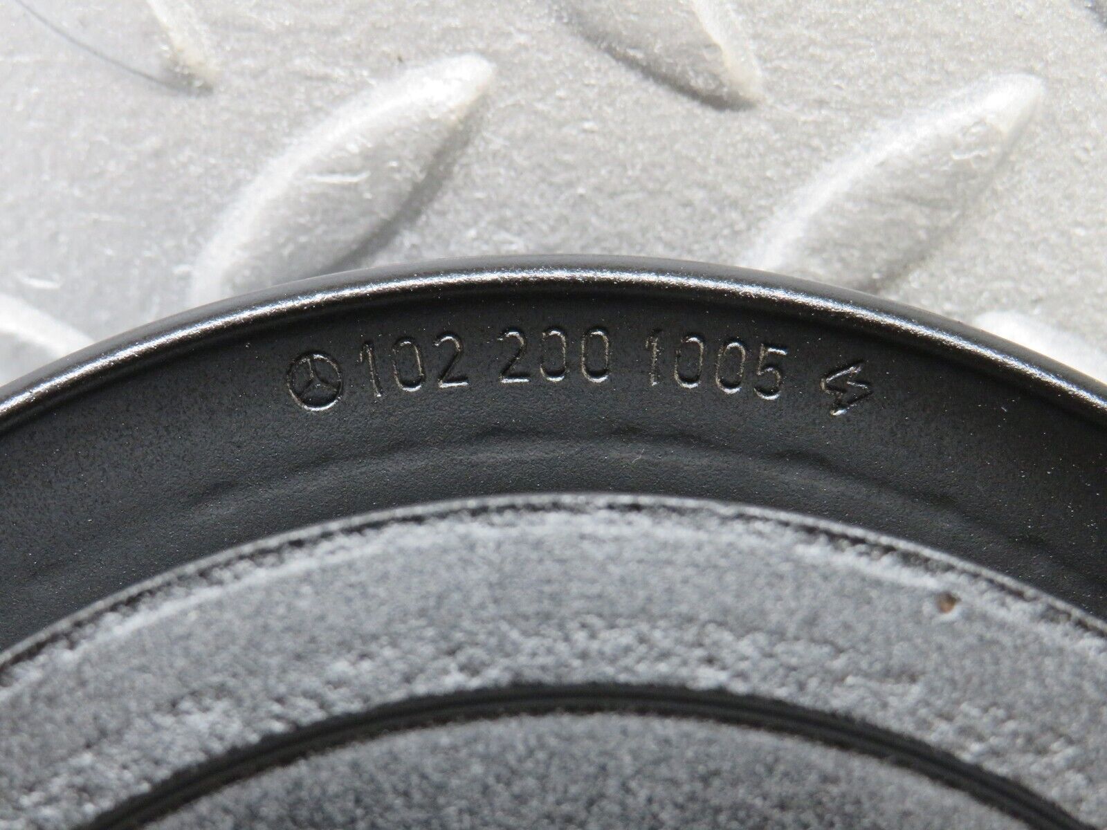 36783 Mercedes-Benz W201 190E 2.0L Water Pump Pulley 1022001005