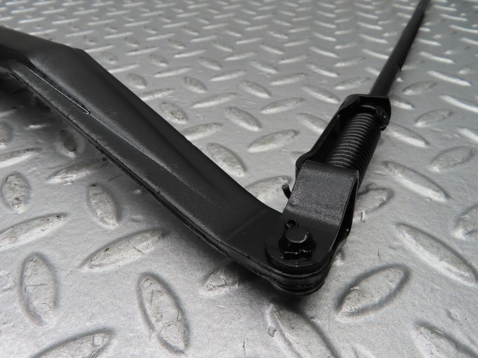 20398 Mercedes-Benz W114 280CE Coupe Handbrake Regulator