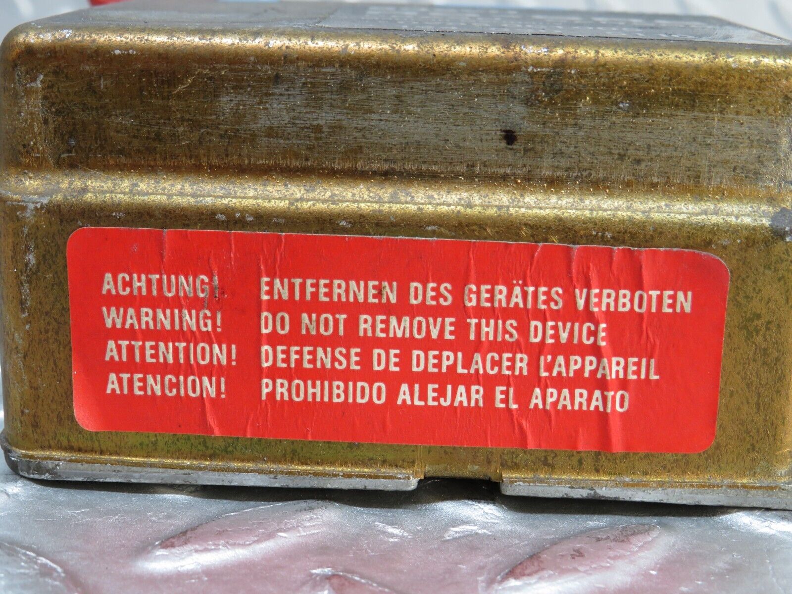 37004 Mercedes-Benz C126 420SEC Coupe Crash Sensor RS-SRS Bosch 0285001005 124820511