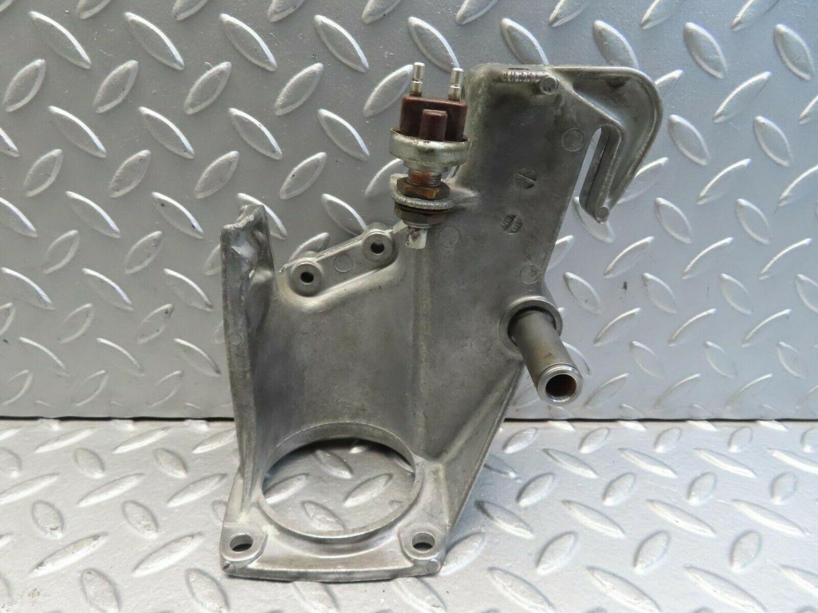 11533 Mercedes-Benz C123 230CE Coupe Brake Pedal Bracket Support 1232900219