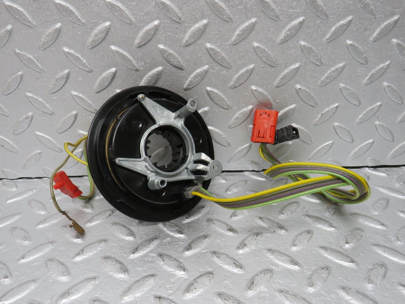 38411 Mercedes-Benz R129 280SL Coupe Steering Wheel Contact Plate 1404600049