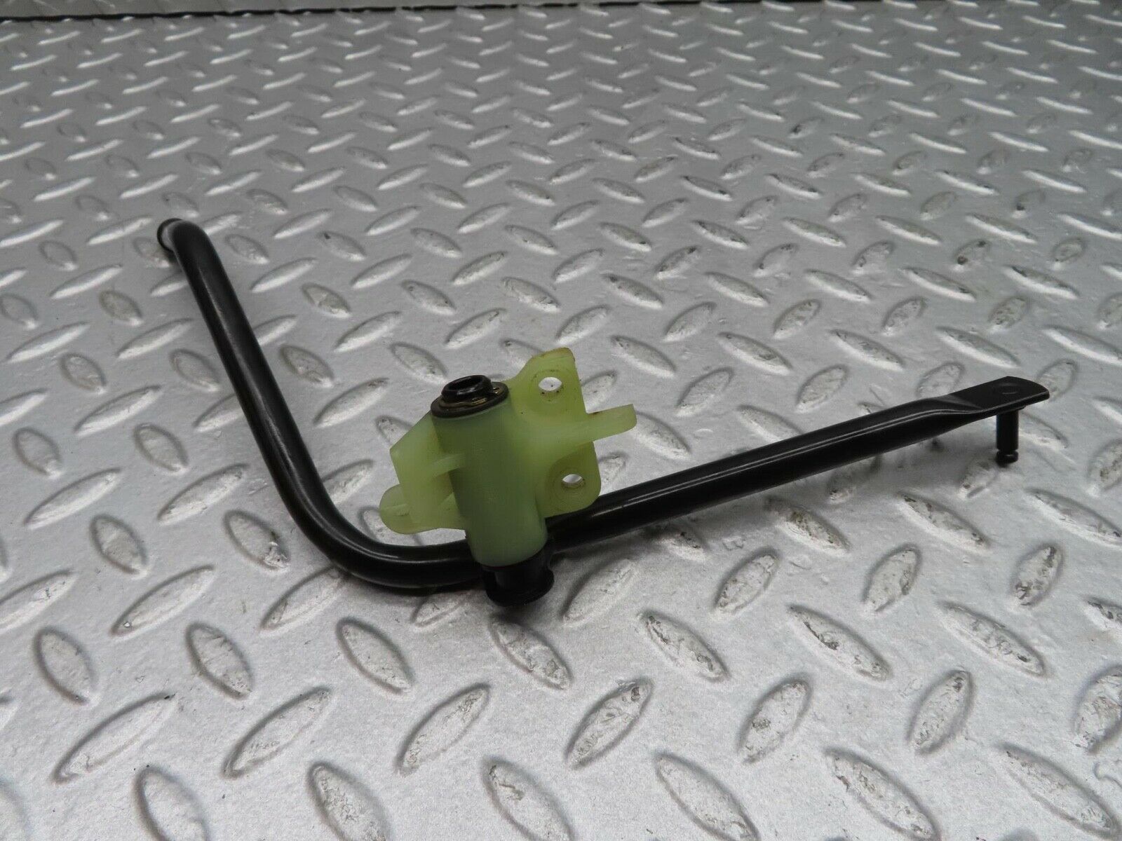 16215 Mercedes-Benz W124 260E Accelerator Pedal Linkage 2013010218