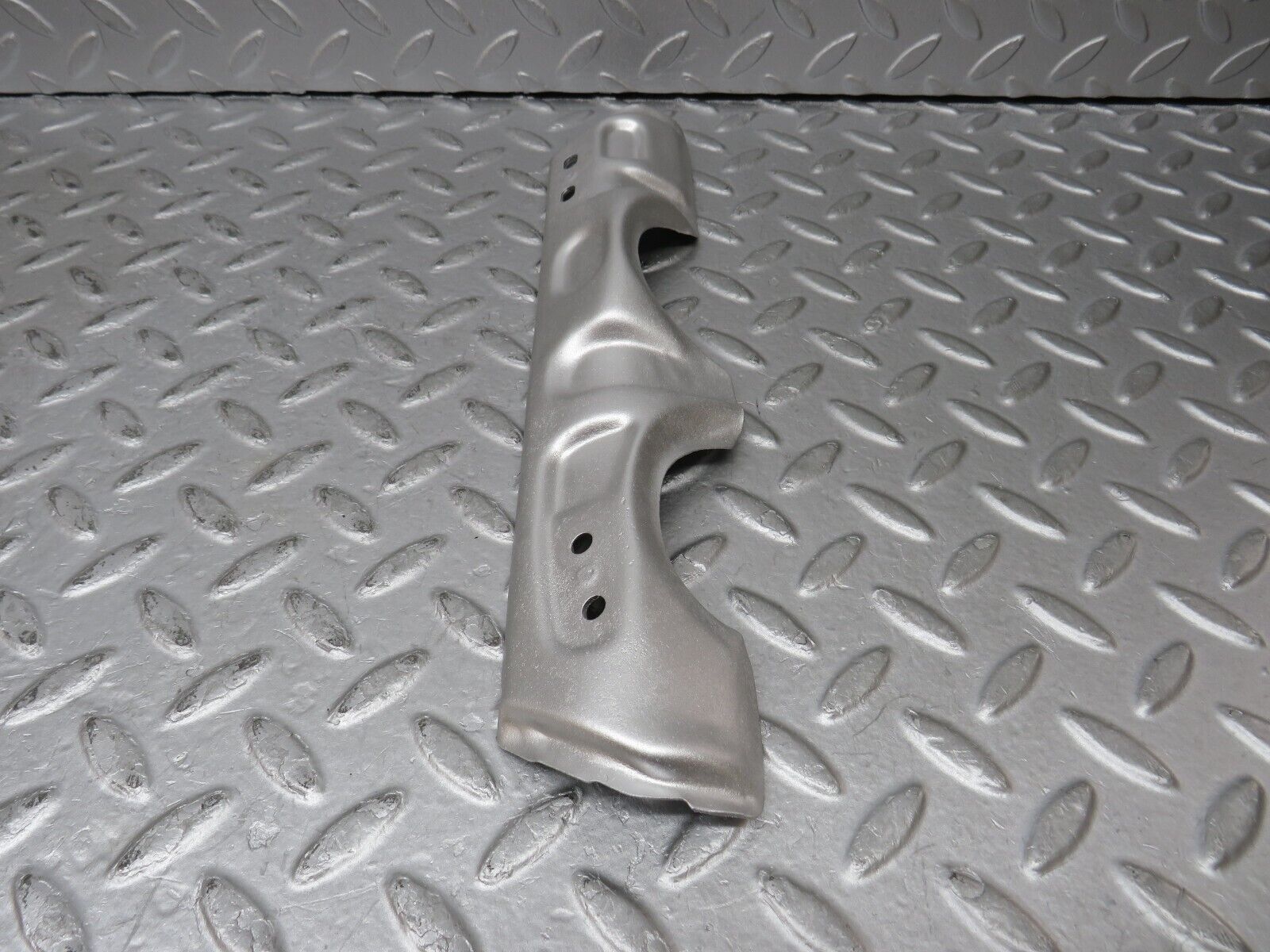 36345 Mercedes-Benz W126 420SE Exhaust Manifold Heat Shield