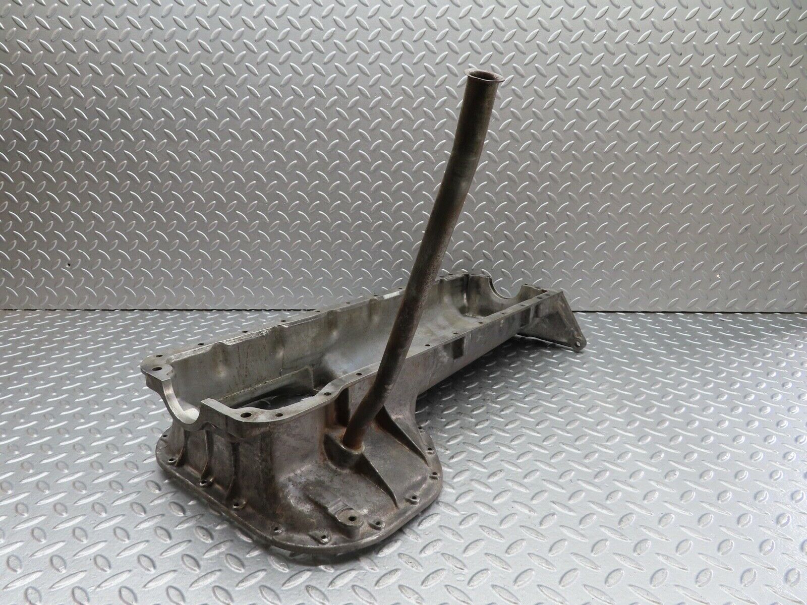 18472 Mercedes-Benz W111 220SE Coupe Oil Pan Oil Sump 1800142302