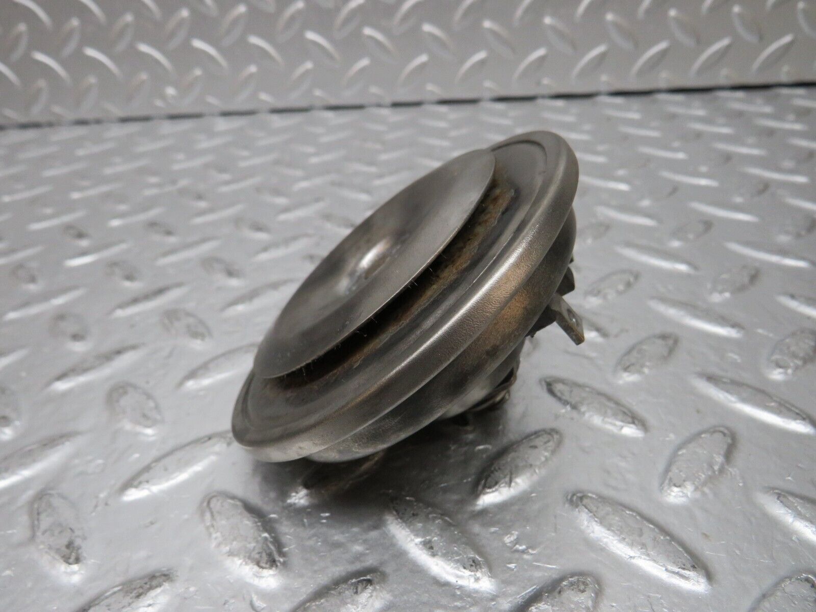 30618 Mercedes-Benz W201 190E 2.0L Horn Hella 002952