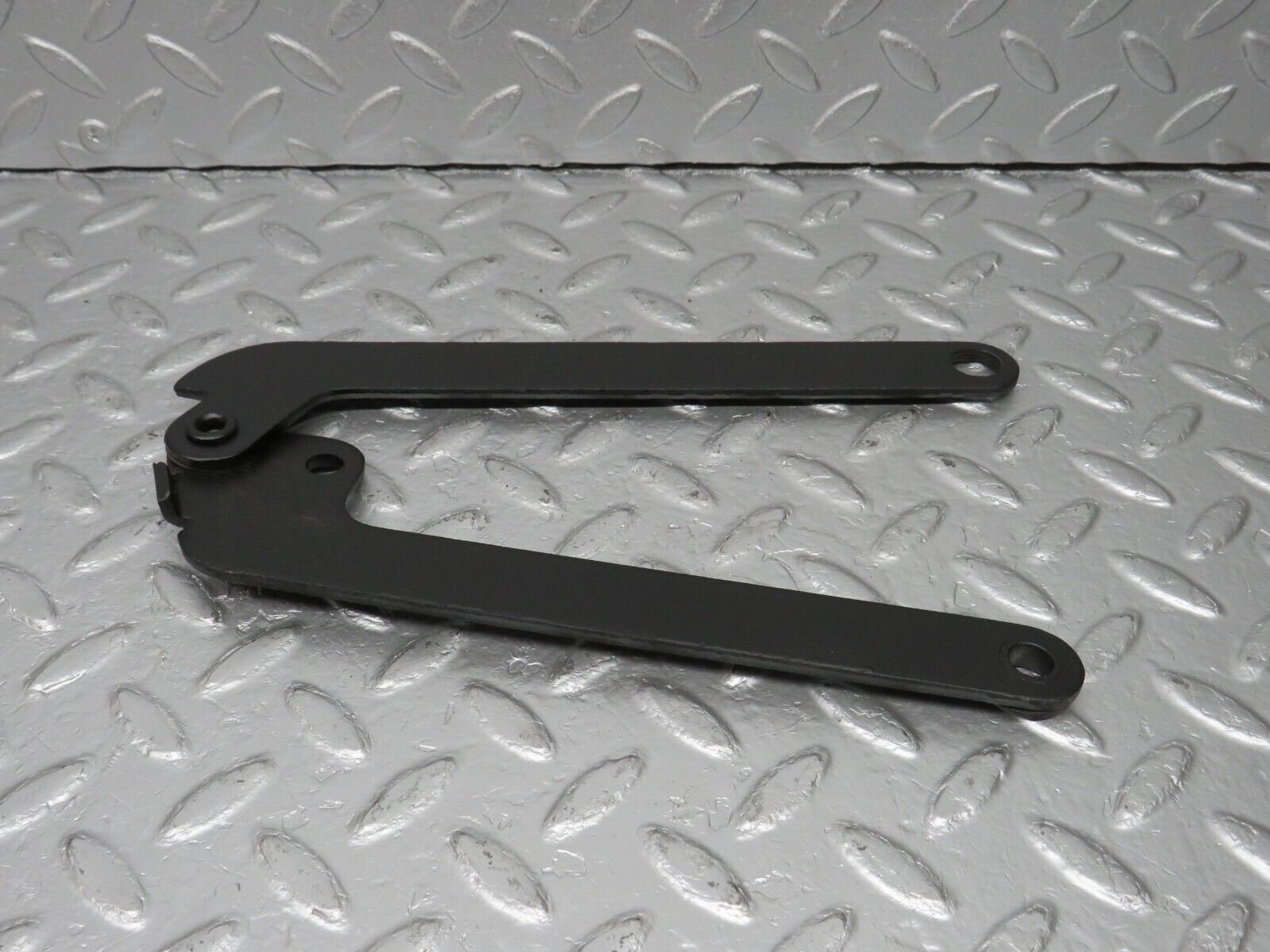 40404 Mercedes-Benz W110 230 Bonnet Hinge Right Side