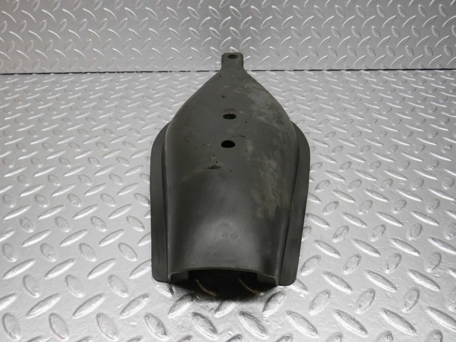 31481 Mercedes-Benz S124 220TE Wagon Rear Control Arm Cover 1243520188