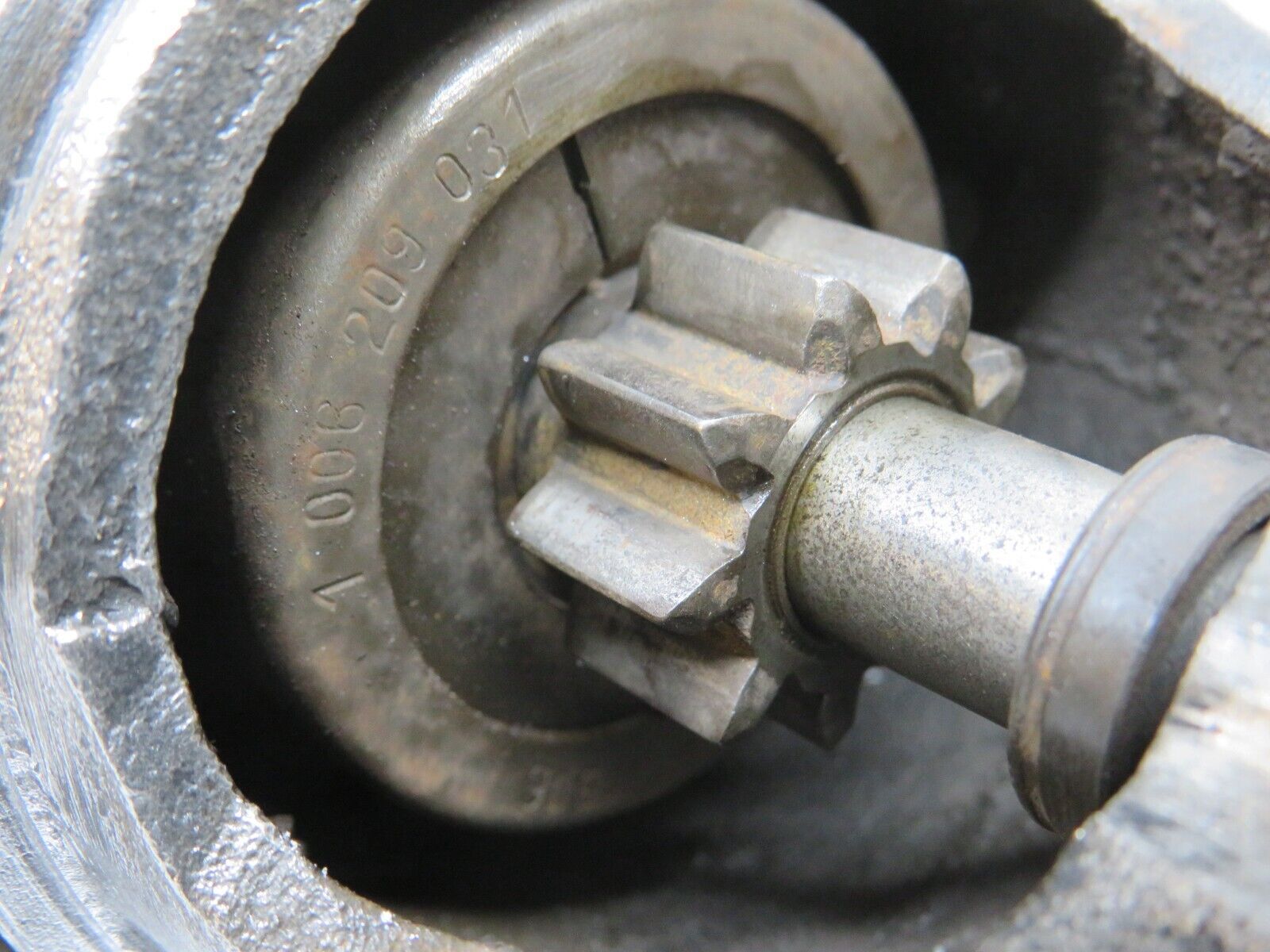 40228 Mercedes-Benz W110 230 Starter Motor Bosch 0001208001 0331302003