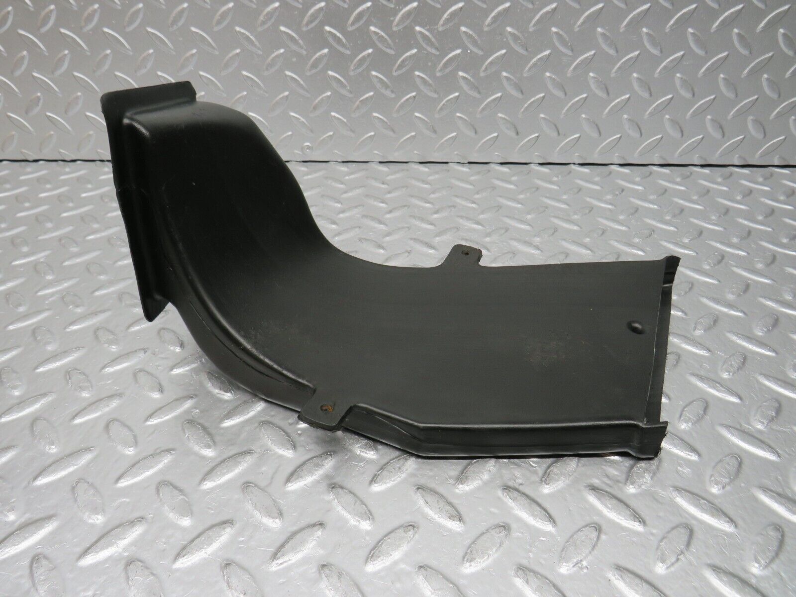 0692 Mercedes-Benz C107 350SLC Coupe Heating Air Duct Right Side 1078310246