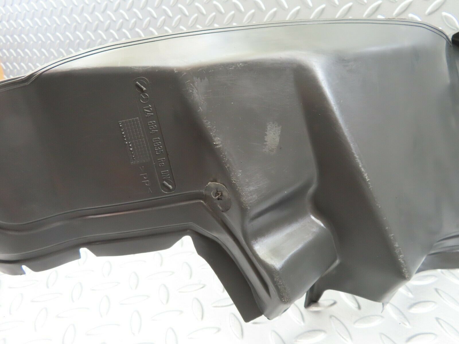 6783 Mercedes-Benz S124 E220 Wagon Mudguard Panelling Front Right 1248840835