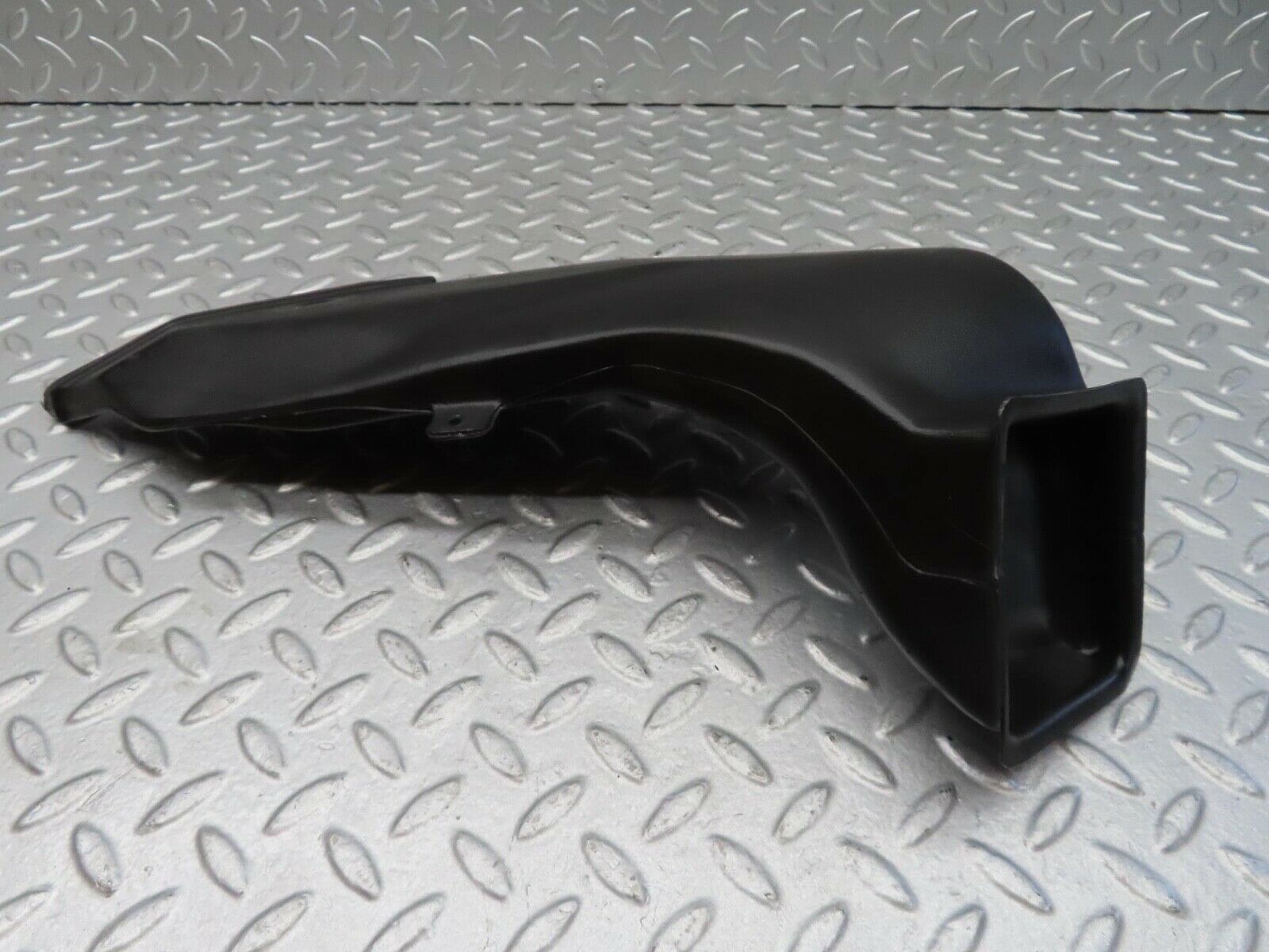 14355 Mercedes-Benz W116 350SE Ventilation Air Duct Left Side 1168310146