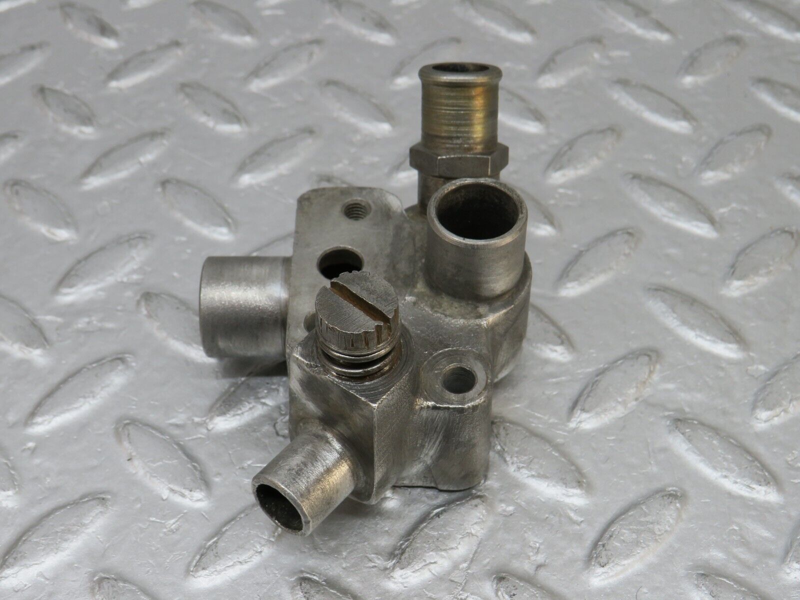 37551 Mercedes-Benz W109 300SEL Auxiliary Air Valve 1160940012