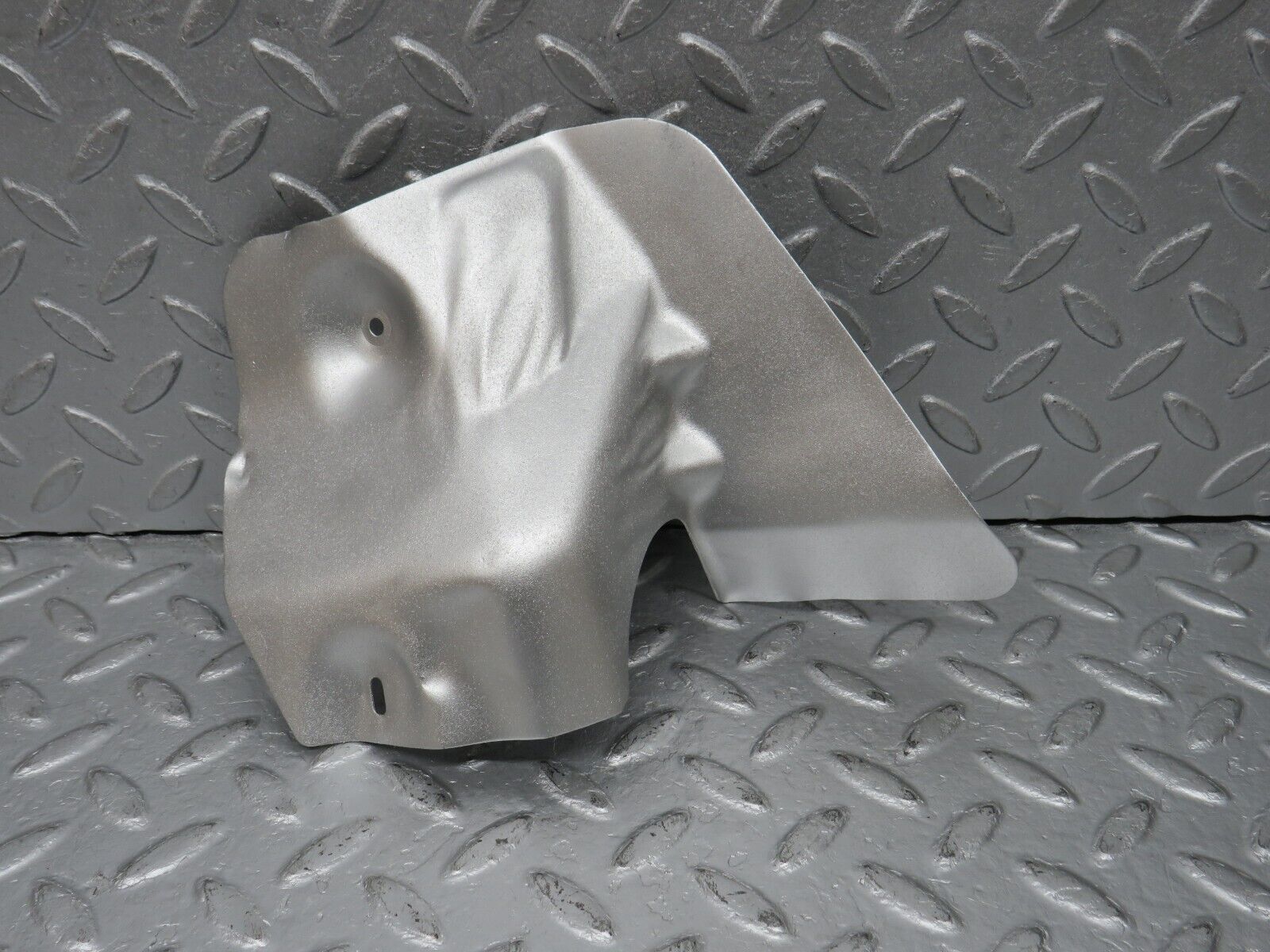 38940 Mercedes-Benz W201 190E 2.6L Exhaust Heat Shield