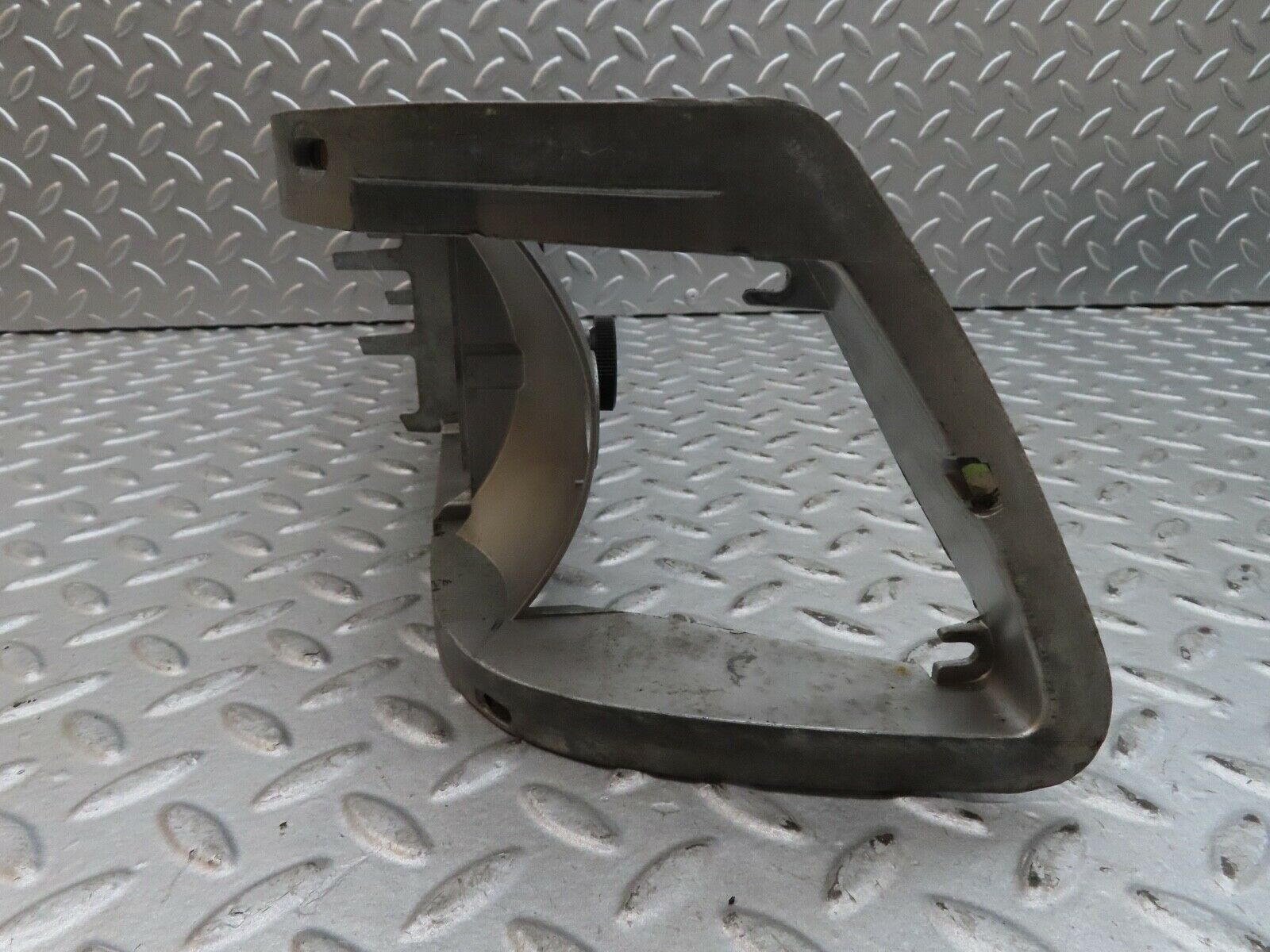 17579 Mercedes-Benz W116 450SEL Right Tail Light Frame