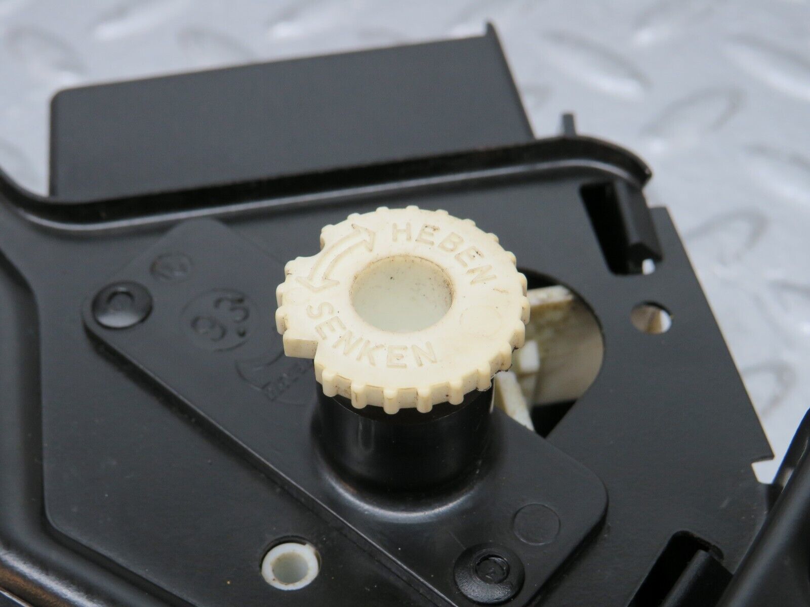 31354 Mercedes-Benz S124 220TE Sunroof Motor Webasto With Relay 1247800507 1248210047