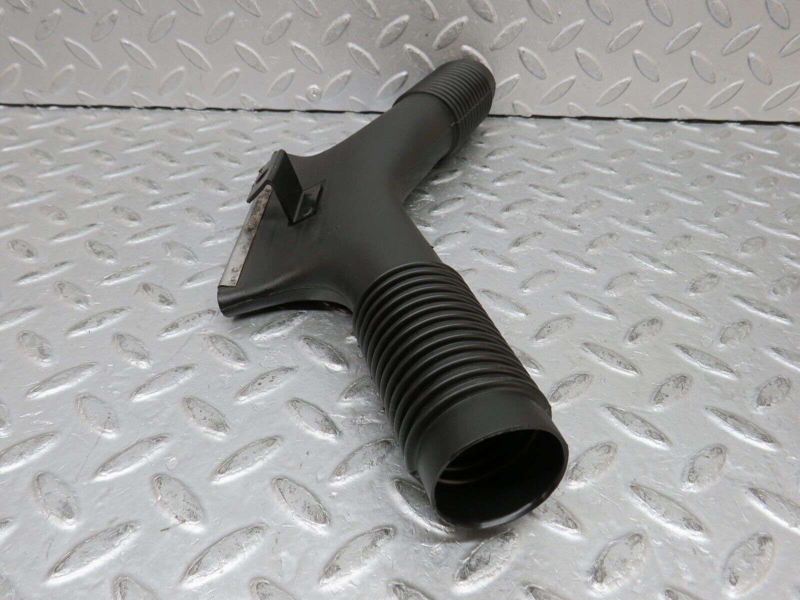 37423 Mercedes-Benz W109 300SEL Heater Centre Air Duct Vent