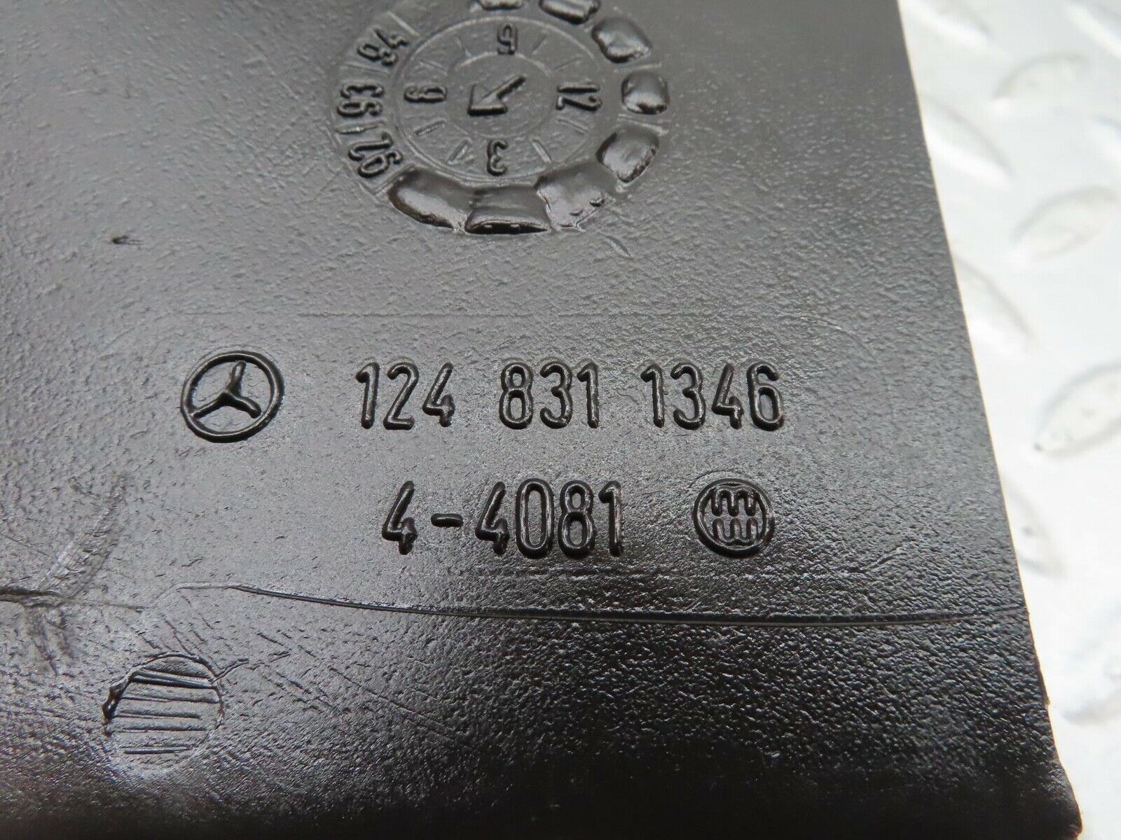 16187 Mercedes-Benz W124 260E Heater Air Duct Vent Right Side 1248311346