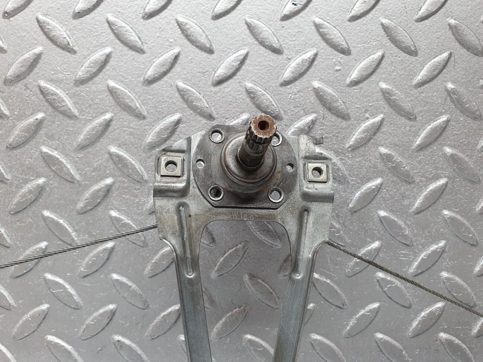 41402 Mercedes-Benz W124 200E Rear Right Manual Window Regulator