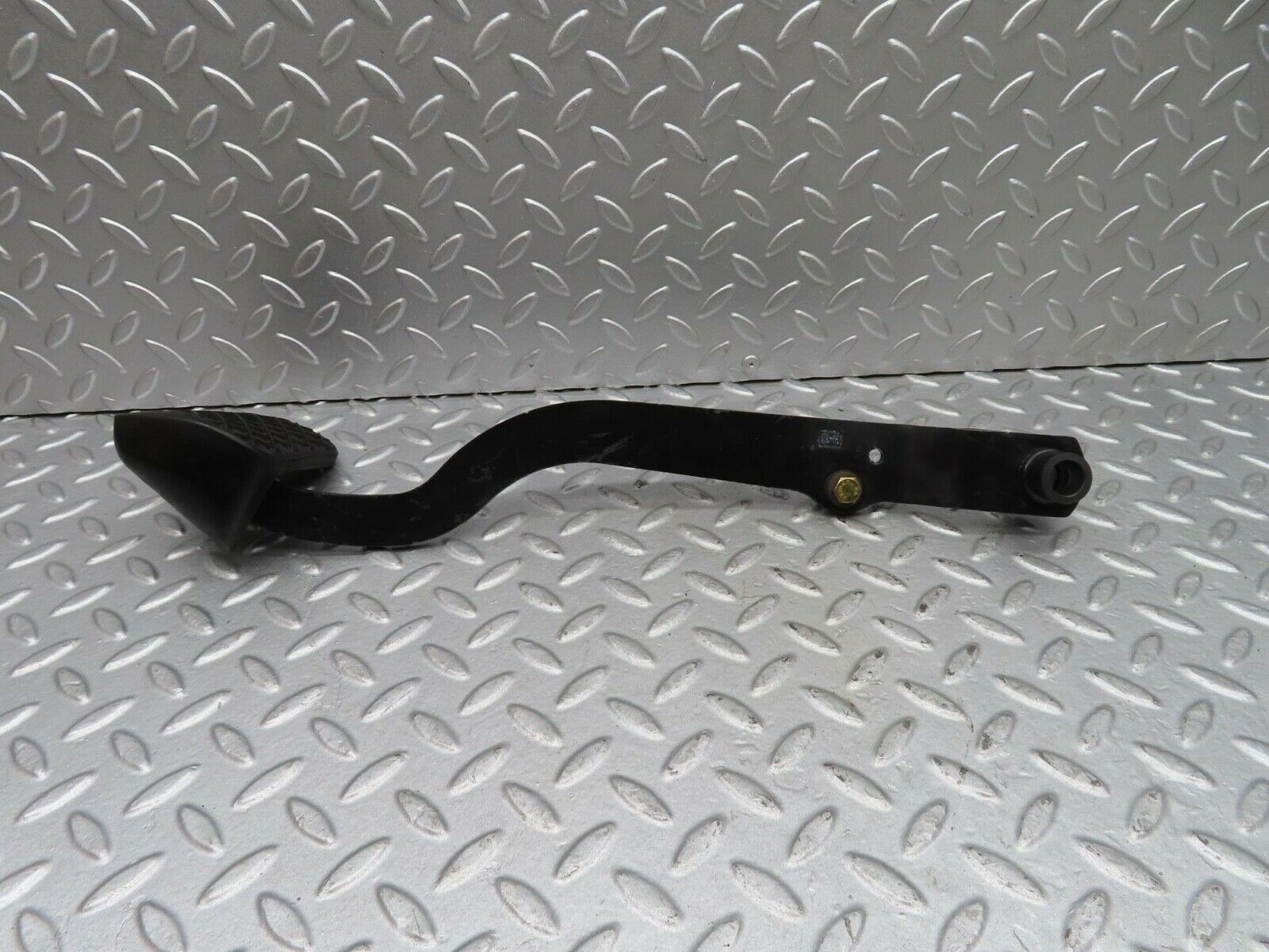 14396 Mercedes-Benz W116 350SE Brake Pedal 1232910082