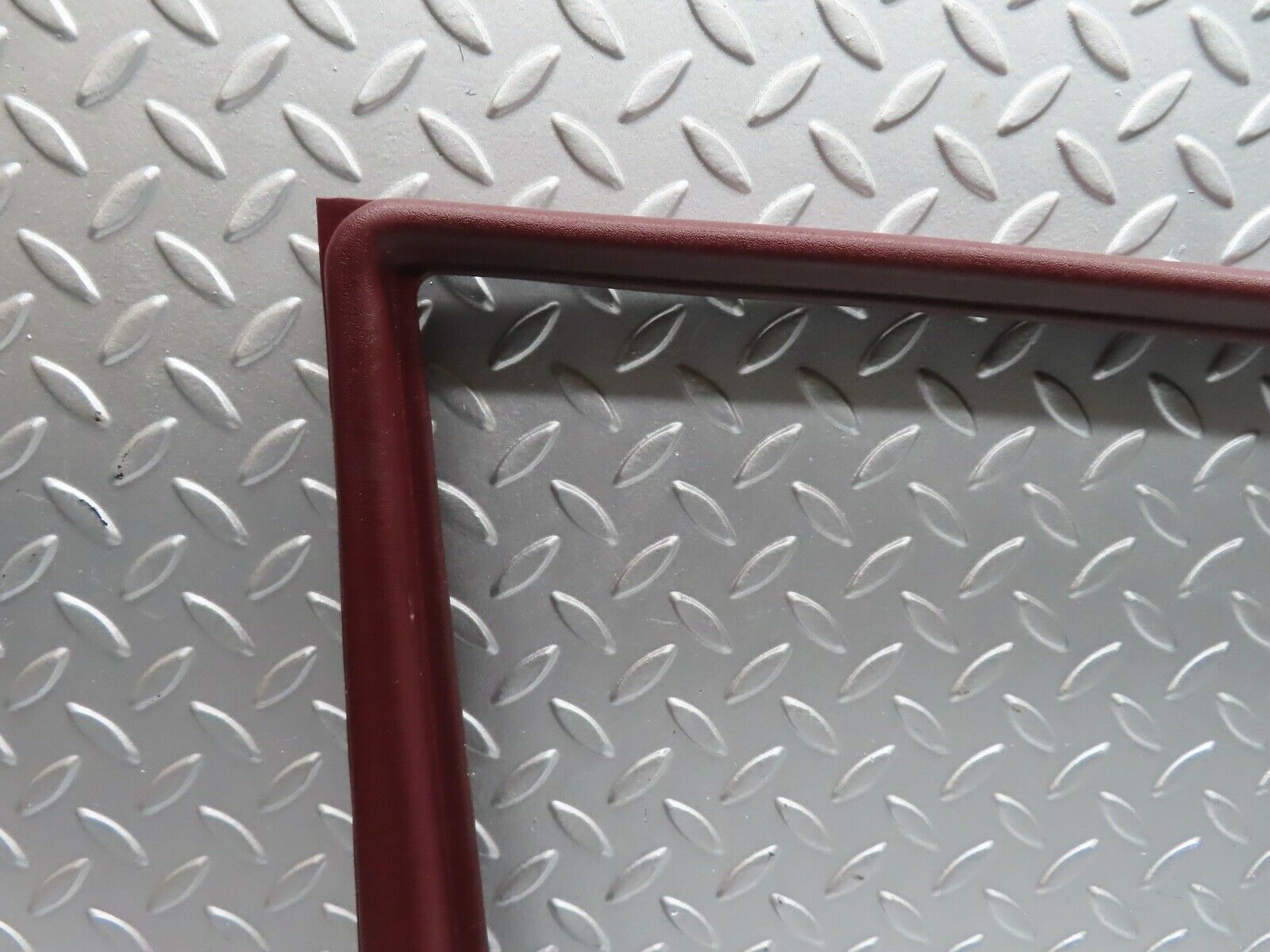 21426 Mercedes-Benz W126 300SE Front Left Door Window Frame Cover 1267250371