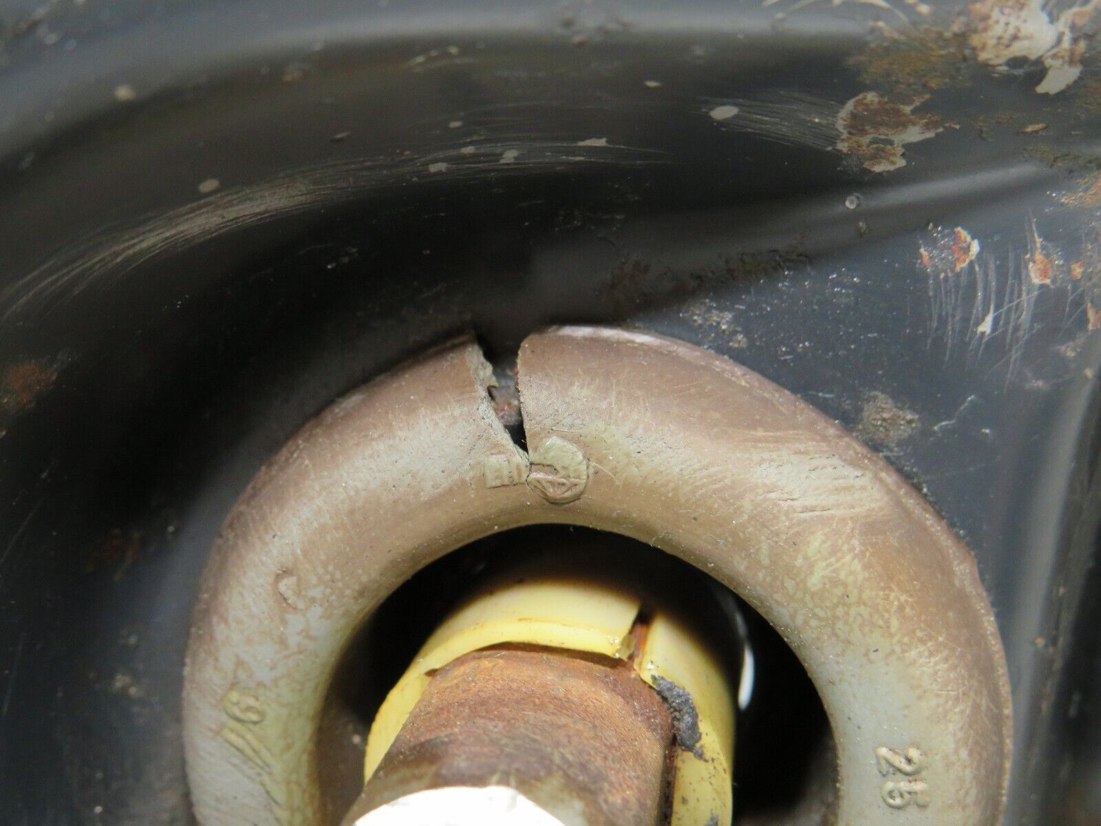 37579 Mercedes-Benz W109 300SEL Steering Column 108 R