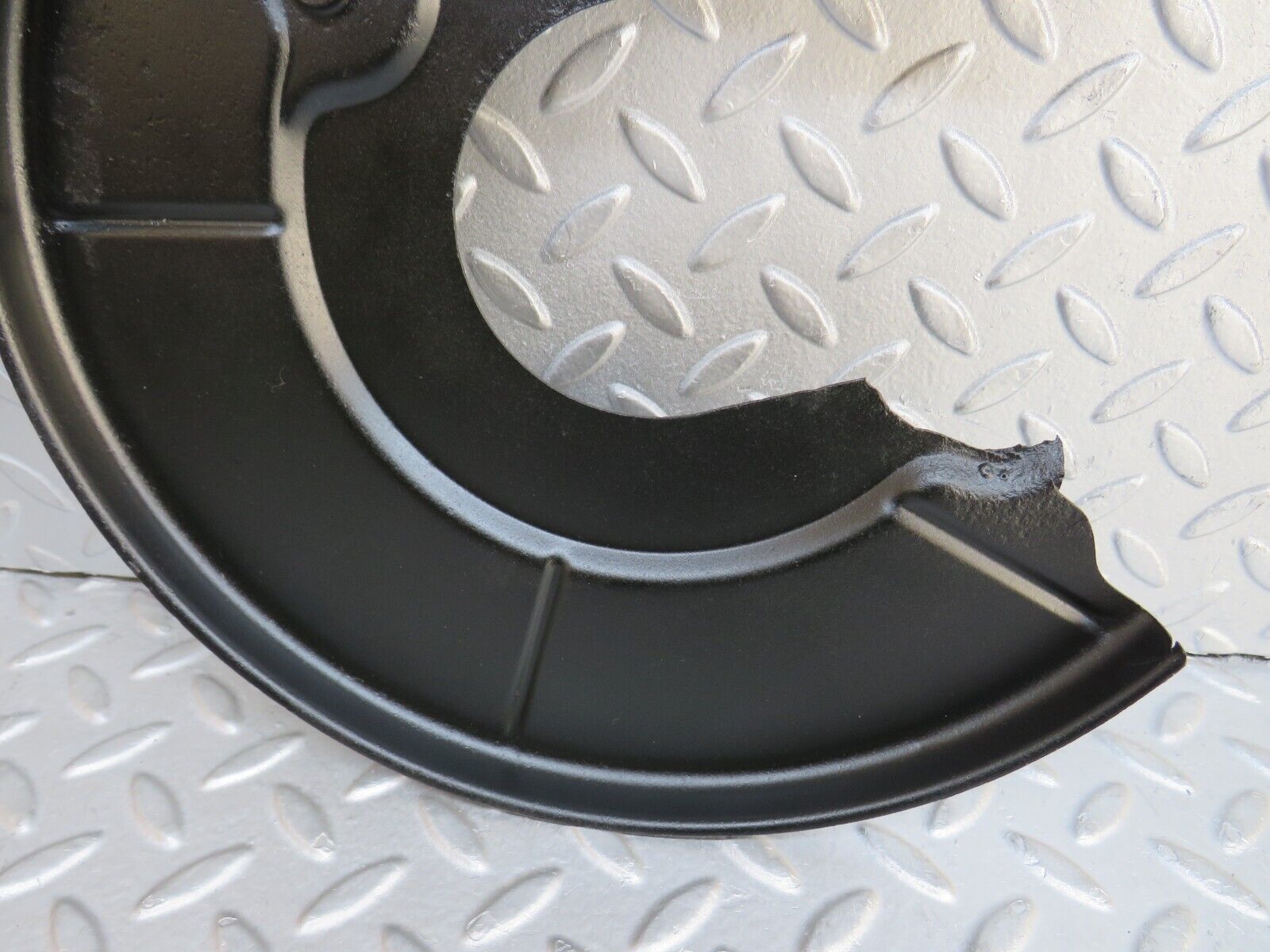 37658 Mercedes-Benz W109 300SEL Front Left Brake Disc Protection Plate