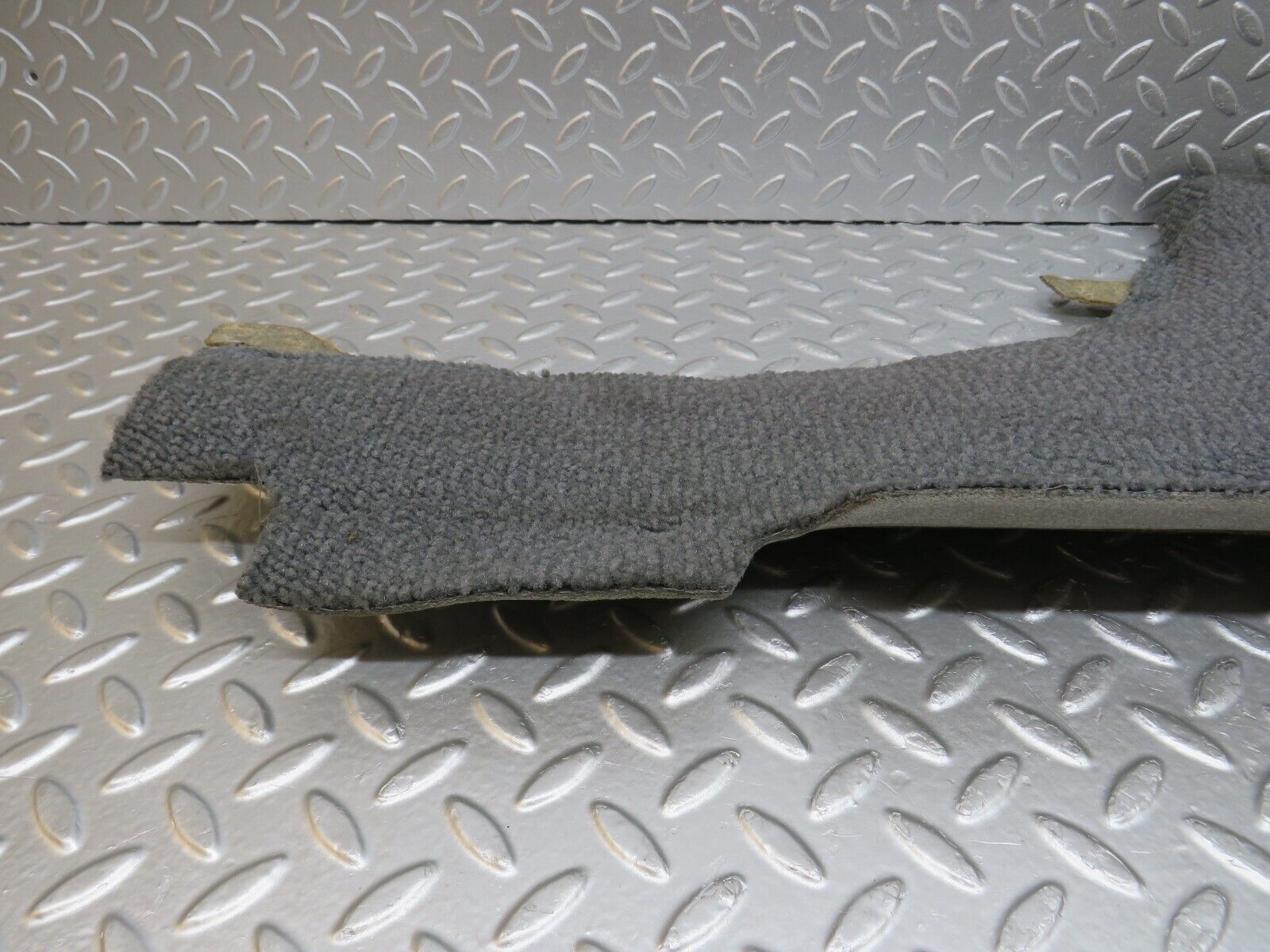 33572 Mercedes-Benz W201 190E 2.0L Centre Console Carpet Right Side Grey