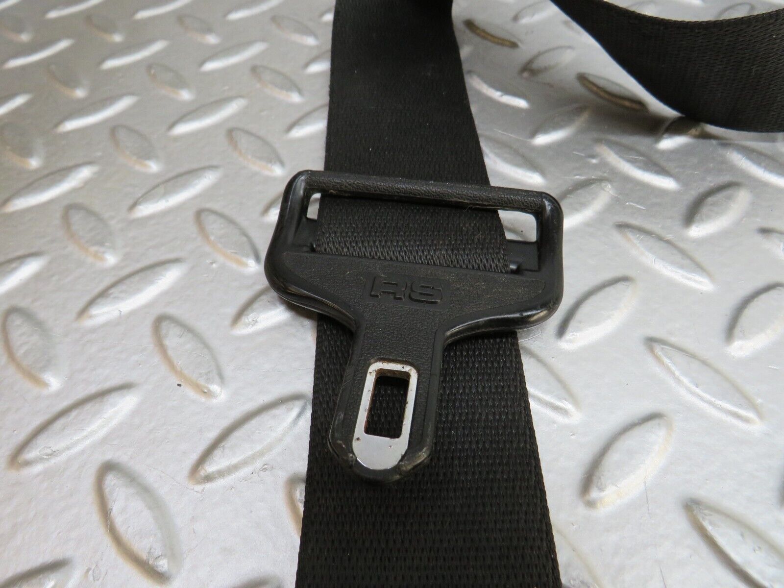 37163 Mercedes-Benz C126 420SEC Coupe Front Right Seat Belt With Buckles 1268806886