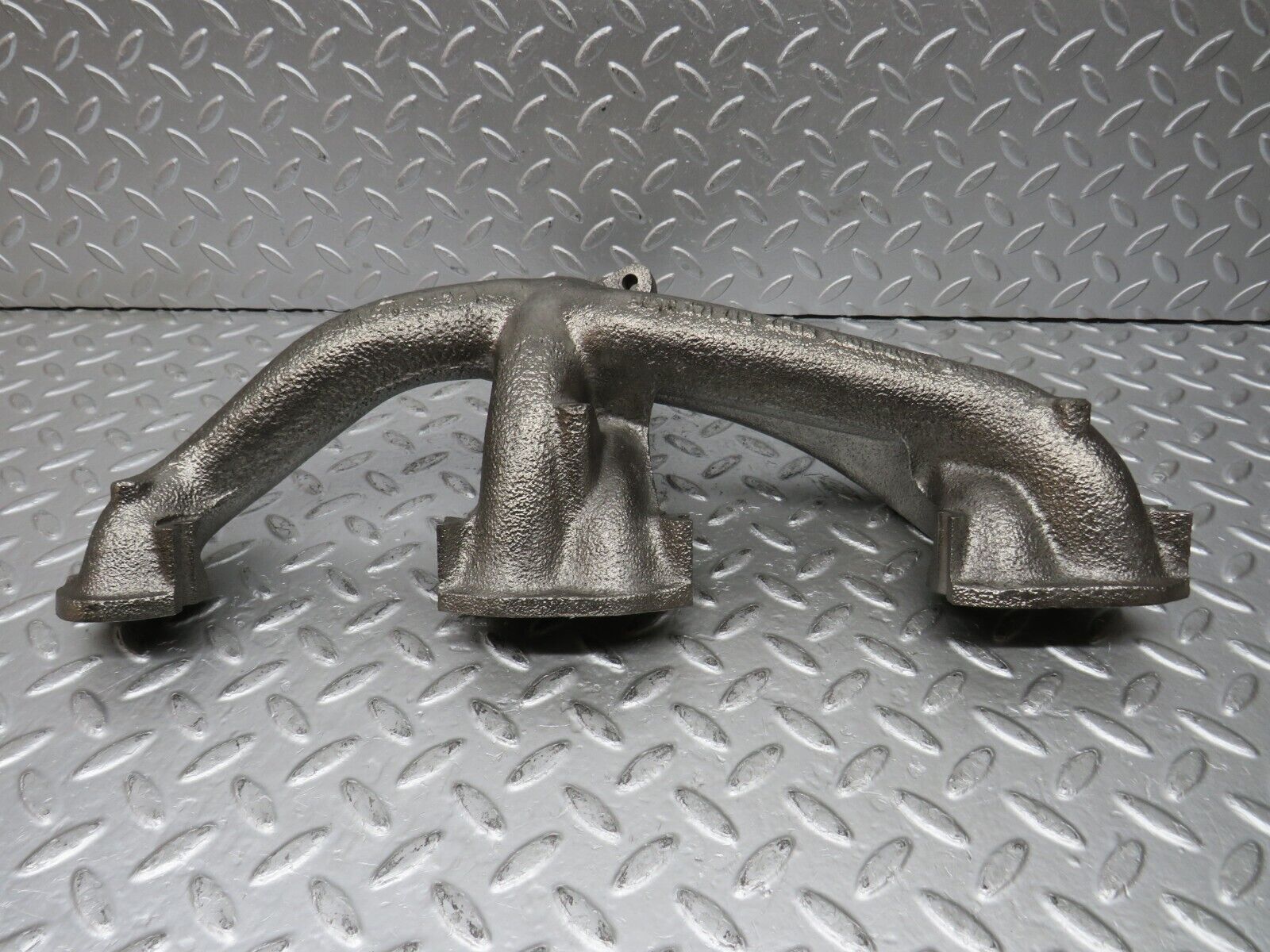 32884 Mercedes-Benz W123 300D Exhaust Manifold 6171420201