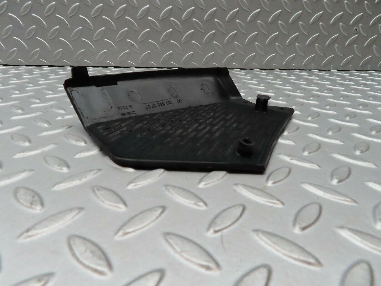 4325 Mercedes-Benz W123 230E Front Left Speaker Cover 1236802707