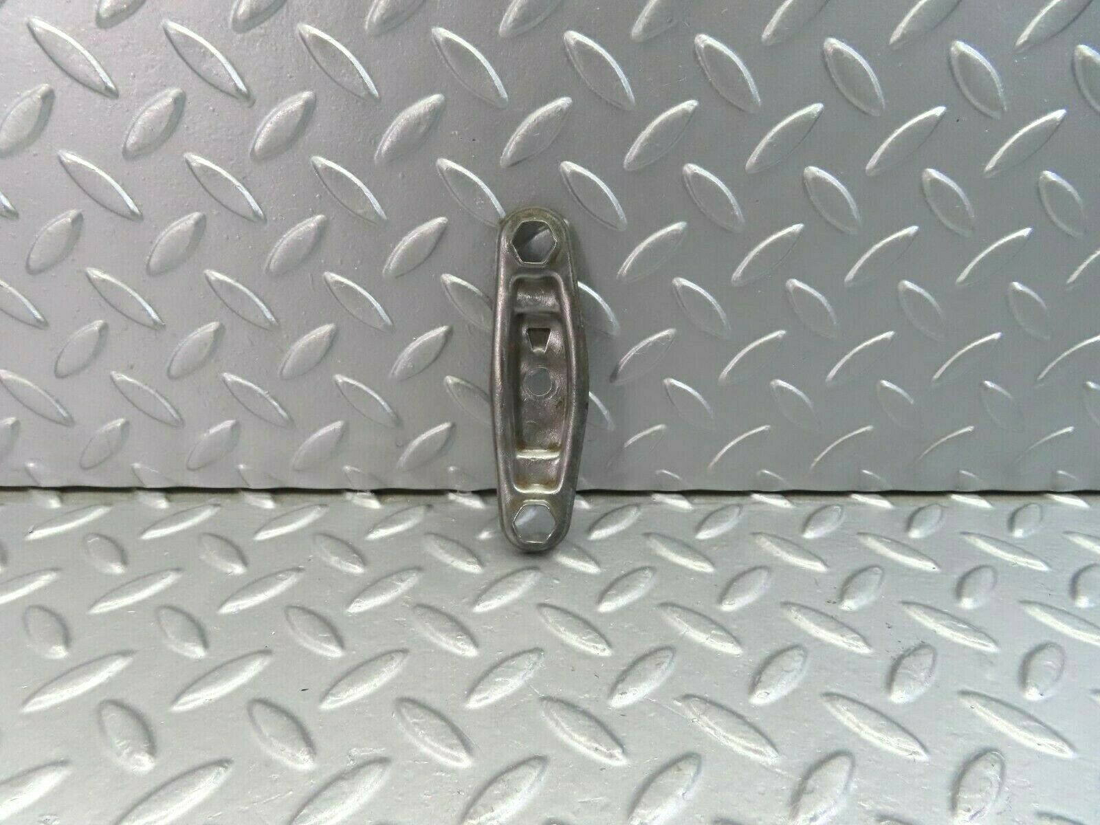 9808 Mercedes-Benz C123 280CE Coupe Fuel Injector Nozzle Clamp Bracket